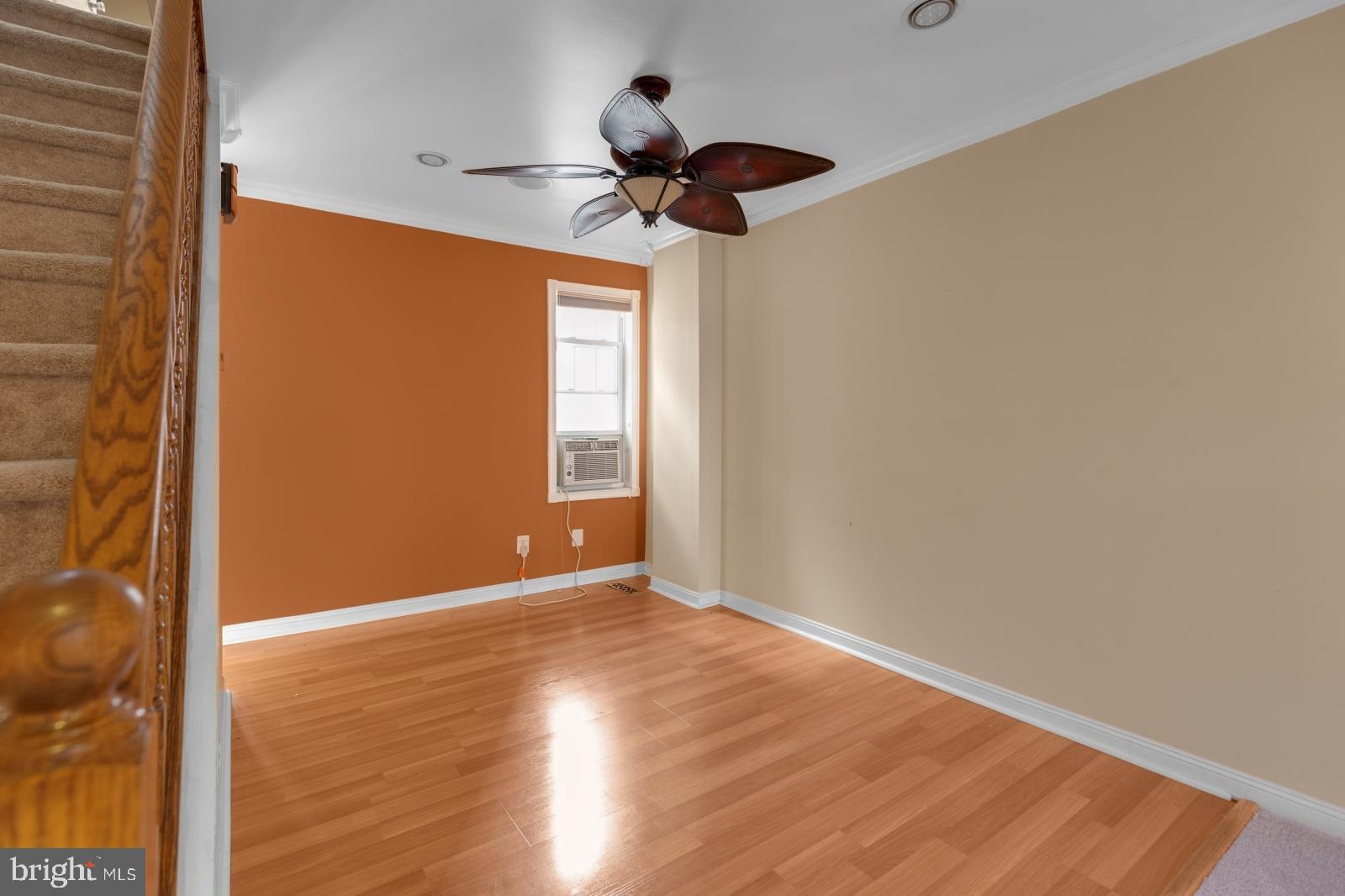PORT RICHMOND - Residential Lease