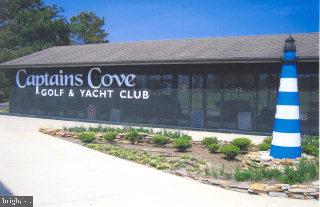 CAPTAIN'S COVE - Land