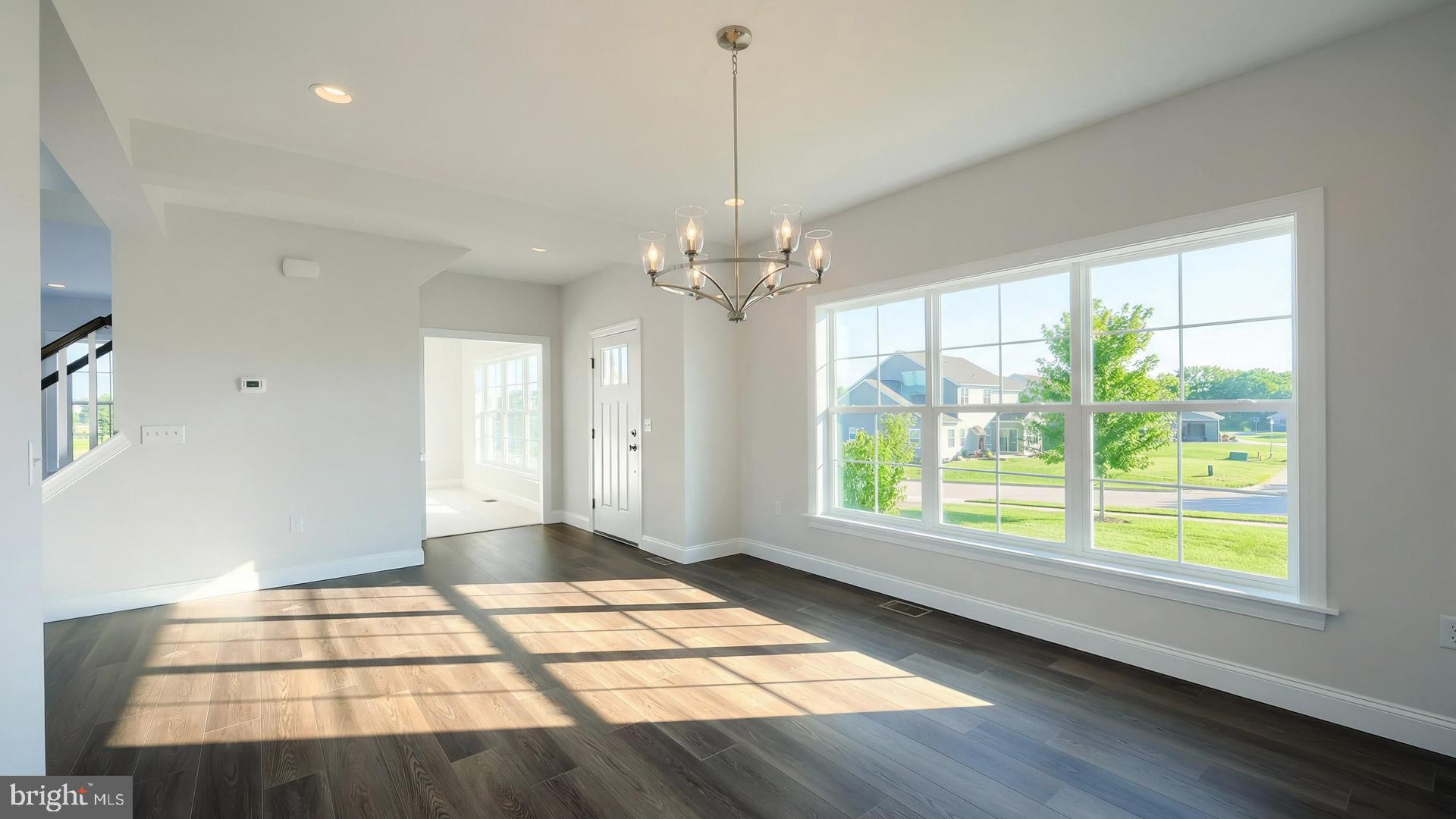 SUMMER LAYNE - Residential