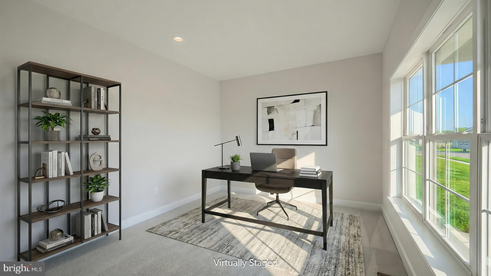 SUMMER LAYNE - Residential