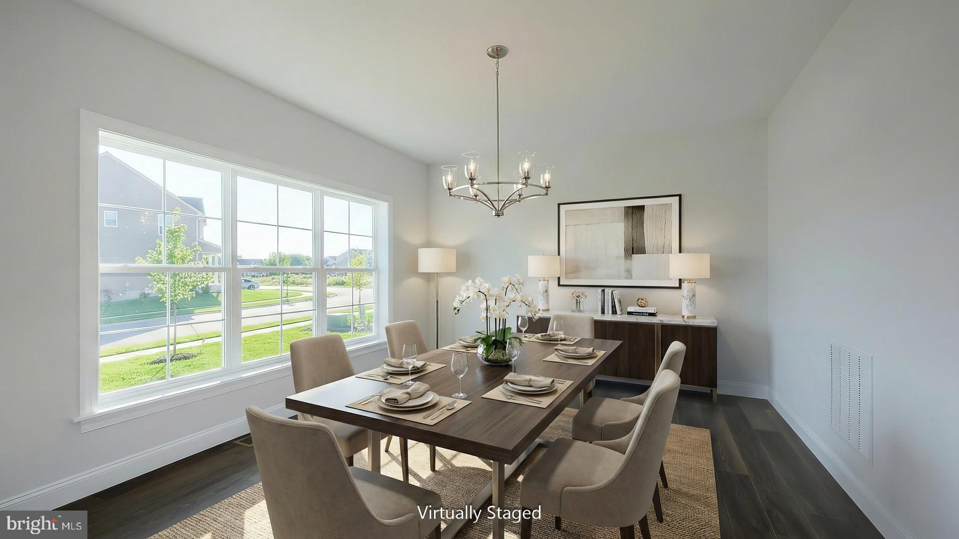 637 SUNSET BOULEVARD