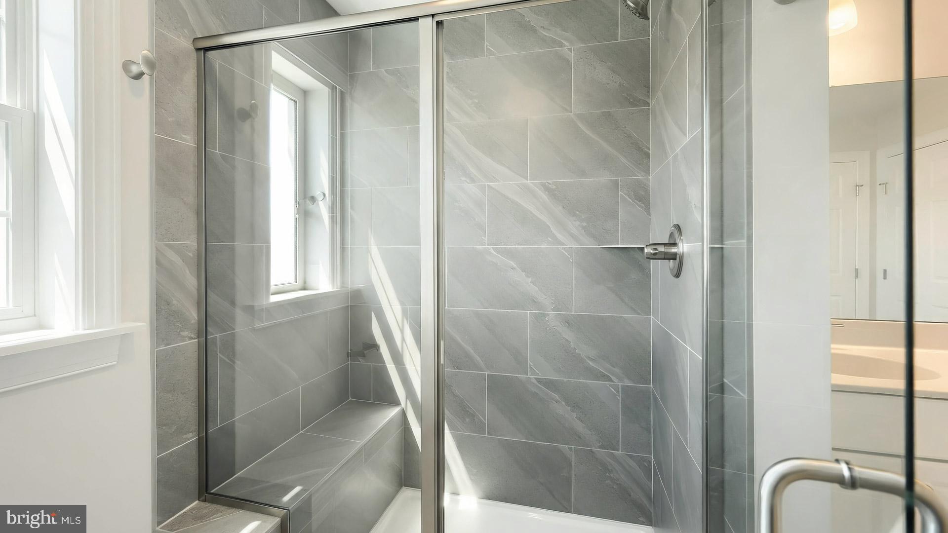 SUMMER LAYNE - Residential