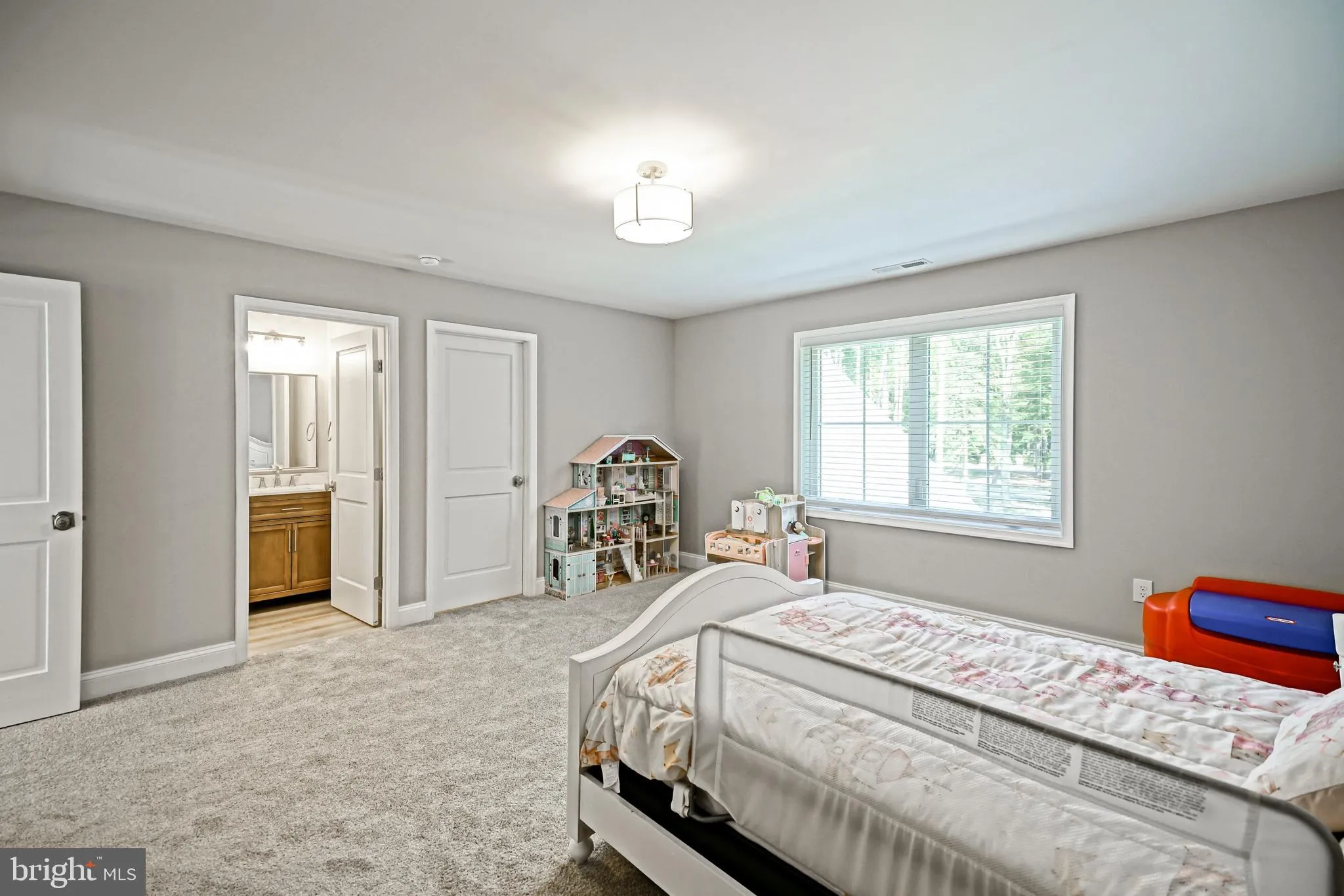 Georgetown, Delaware 19947, United States, 4 Bedrooms Bedrooms, ,5 BathroomsBathrooms,Residential,Active,217302