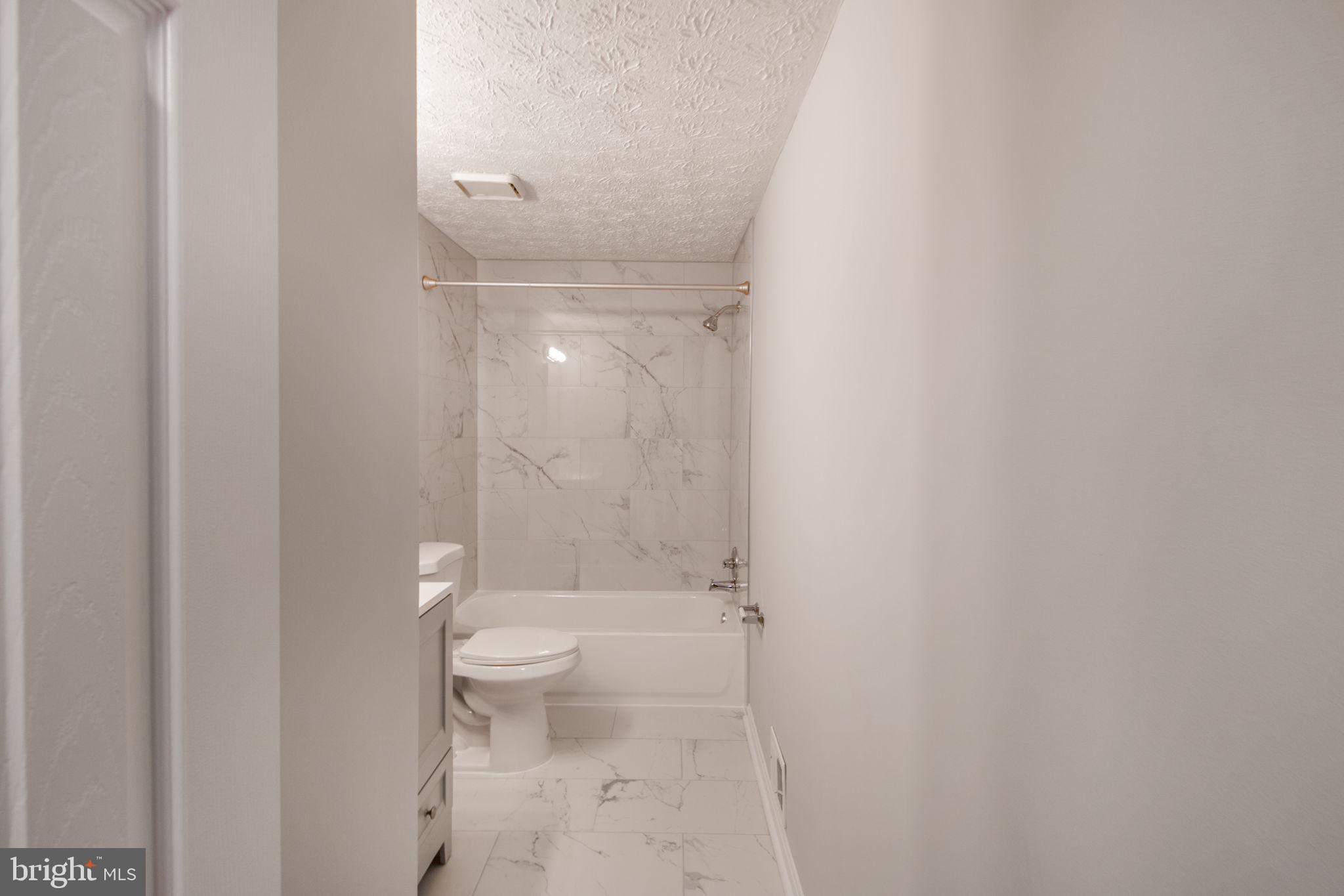 OAK VIEW VILLAGE - Residential