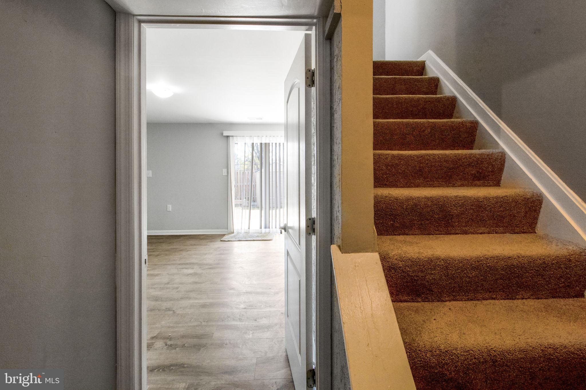 OAK VIEW VILLAGE - Residential