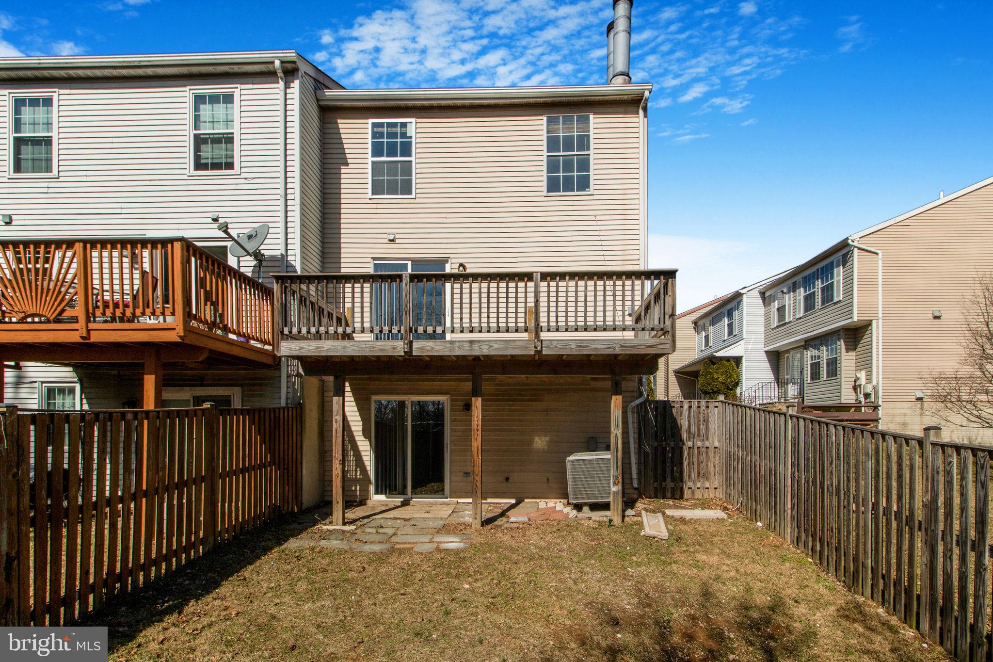 OAK VIEW VILLAGE - Residential