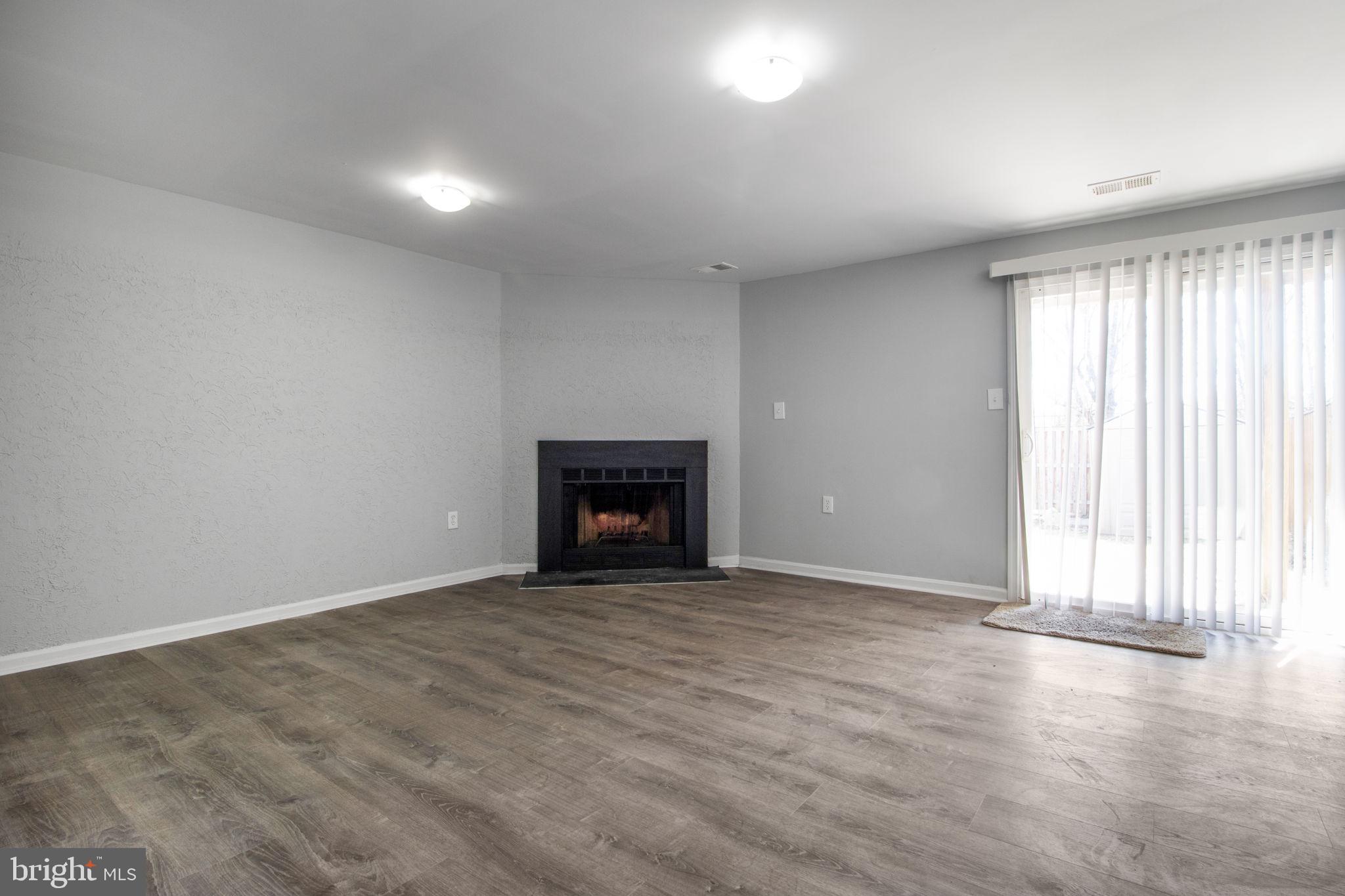 OAK VIEW VILLAGE - Residential