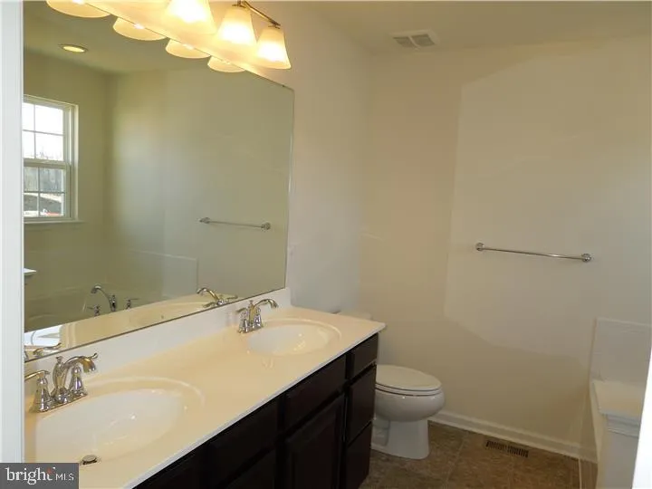 Hockessin, Delaware 19707, United States, 3 Bedrooms Bedrooms, ,3 BathroomsBathrooms,Residential,Active,138500