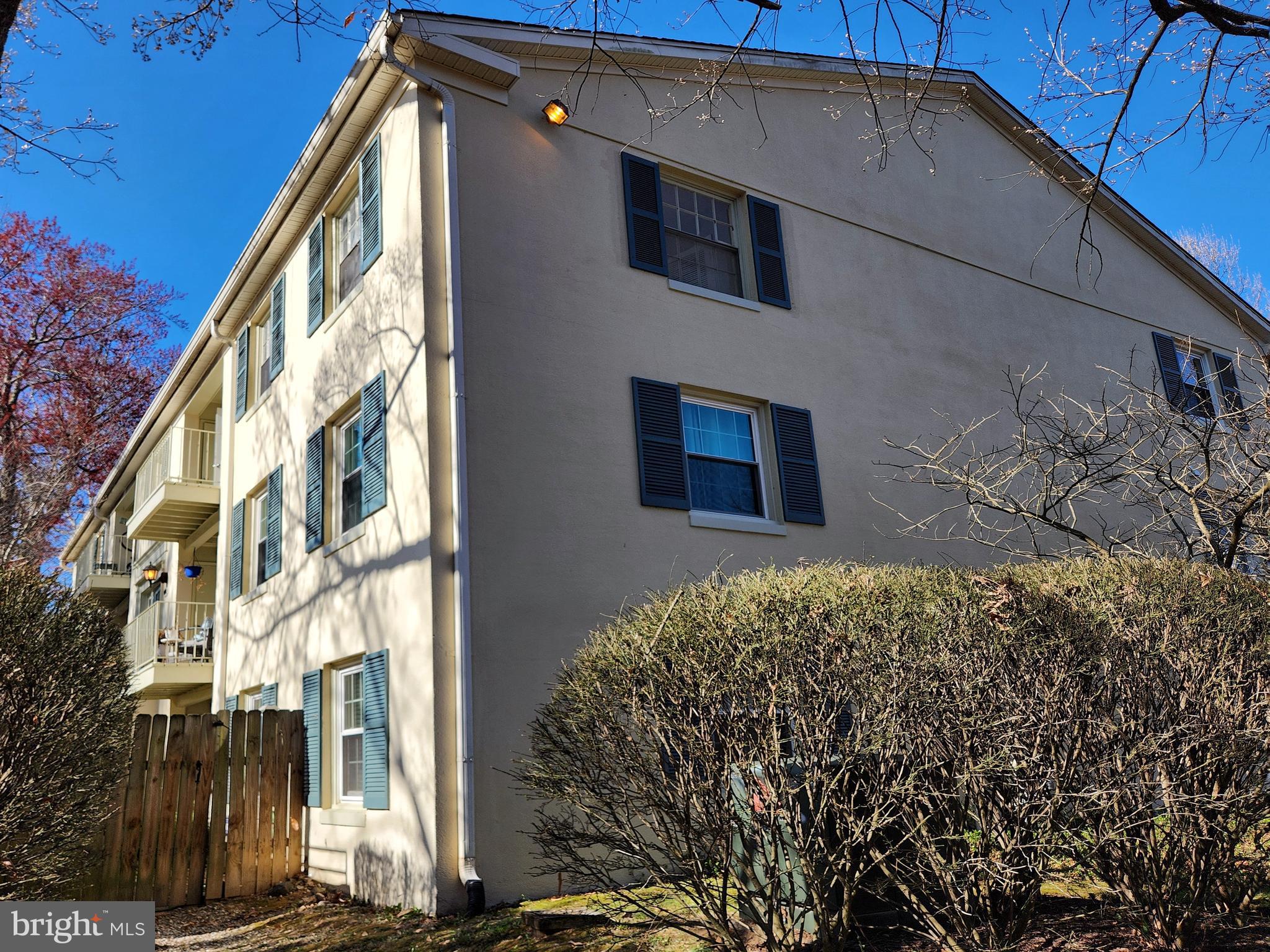 5900 QUEENSTON STREET F 498