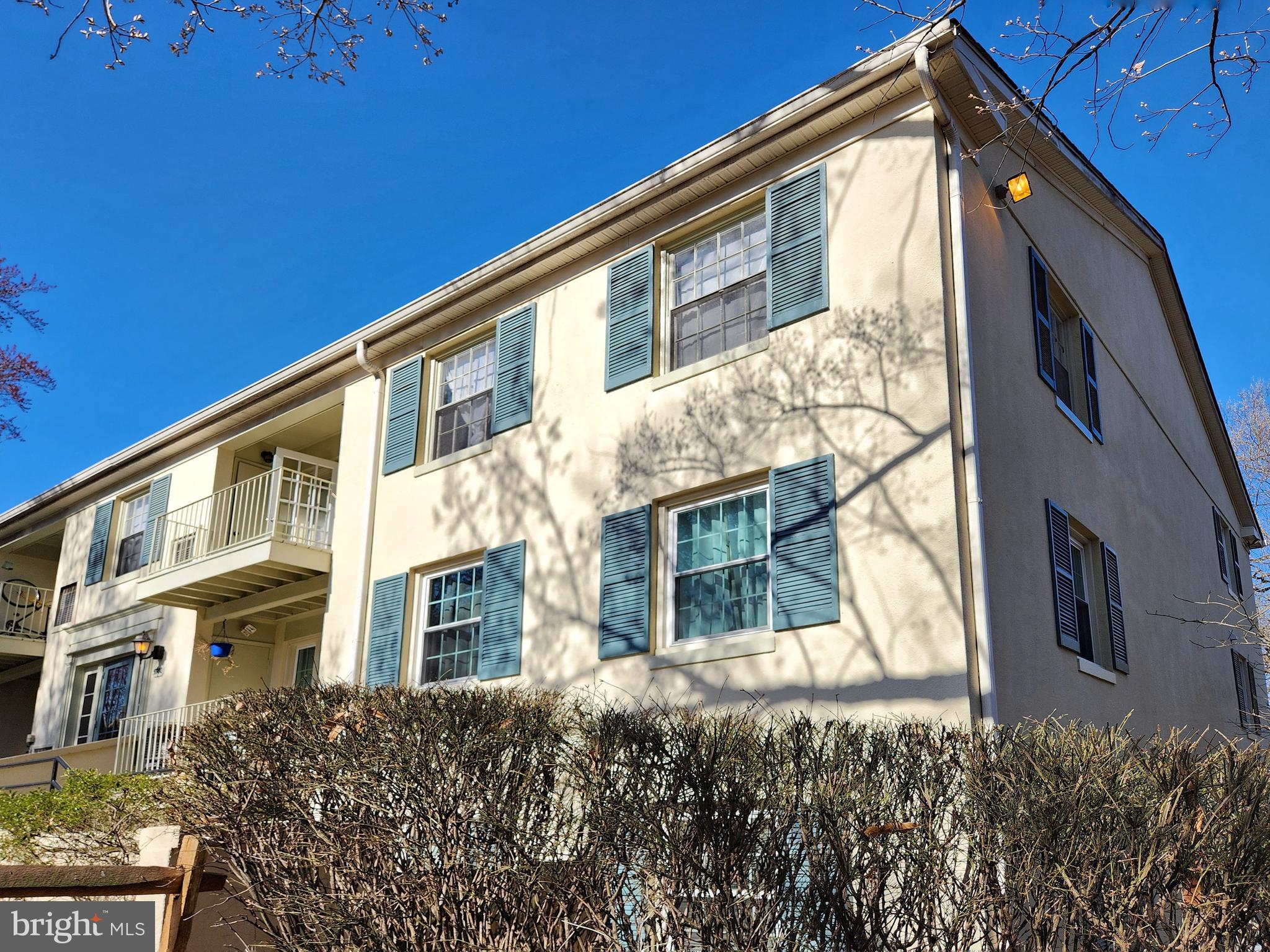 5900 QUEENSTON STREET F 498
