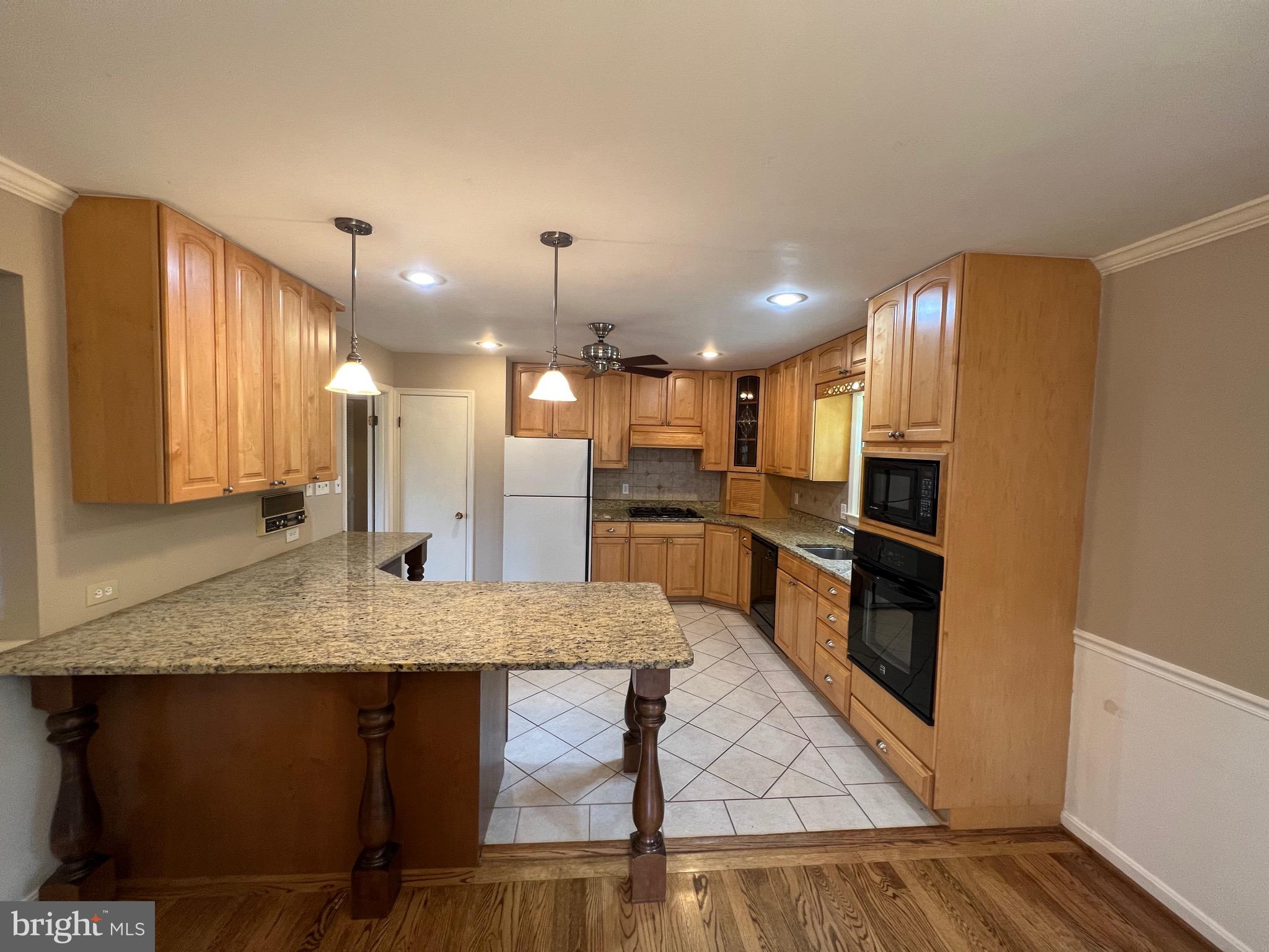 ALEXANDRIA - Residential Lease