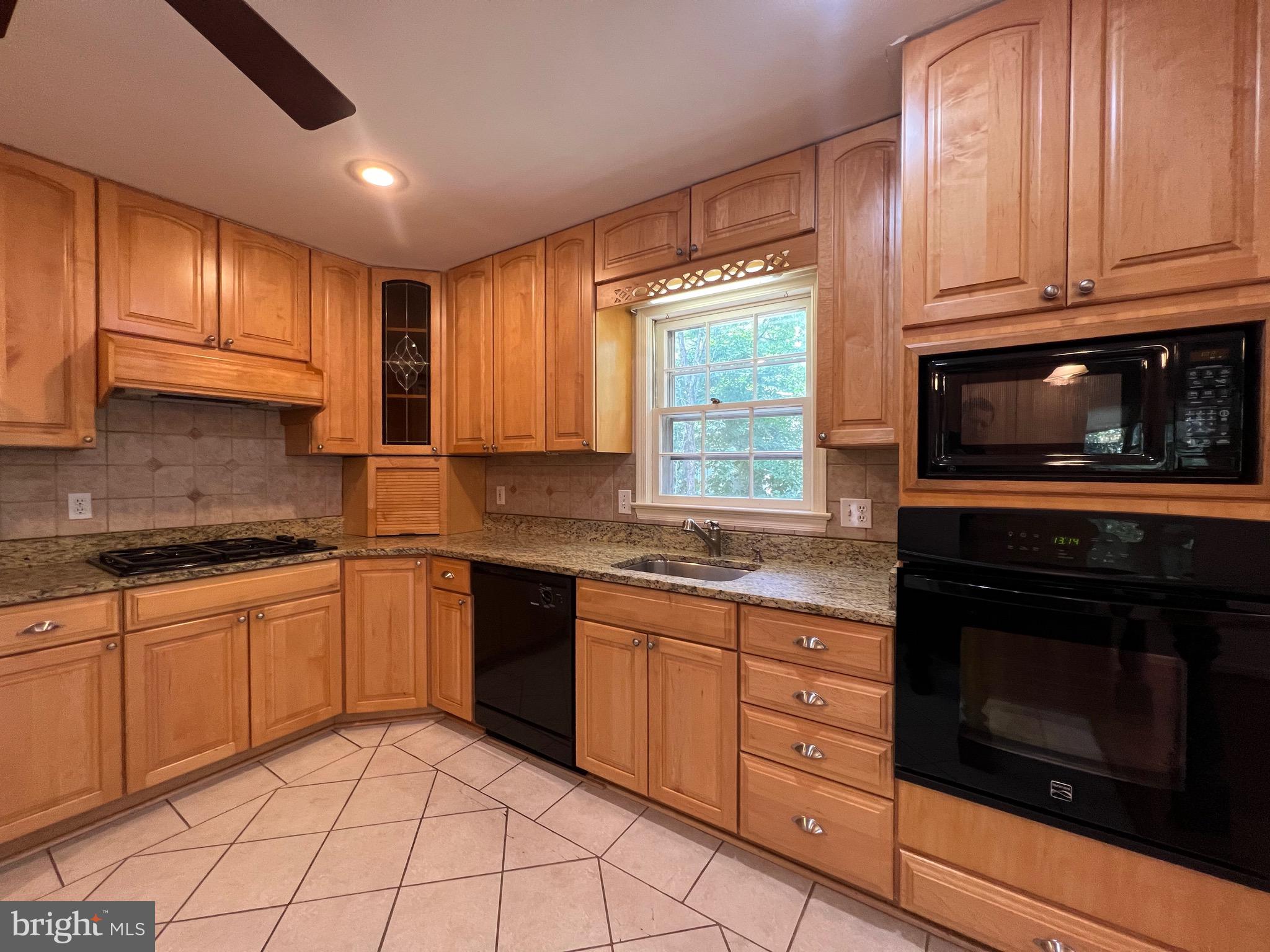 ALEXANDRIA - Residential Lease