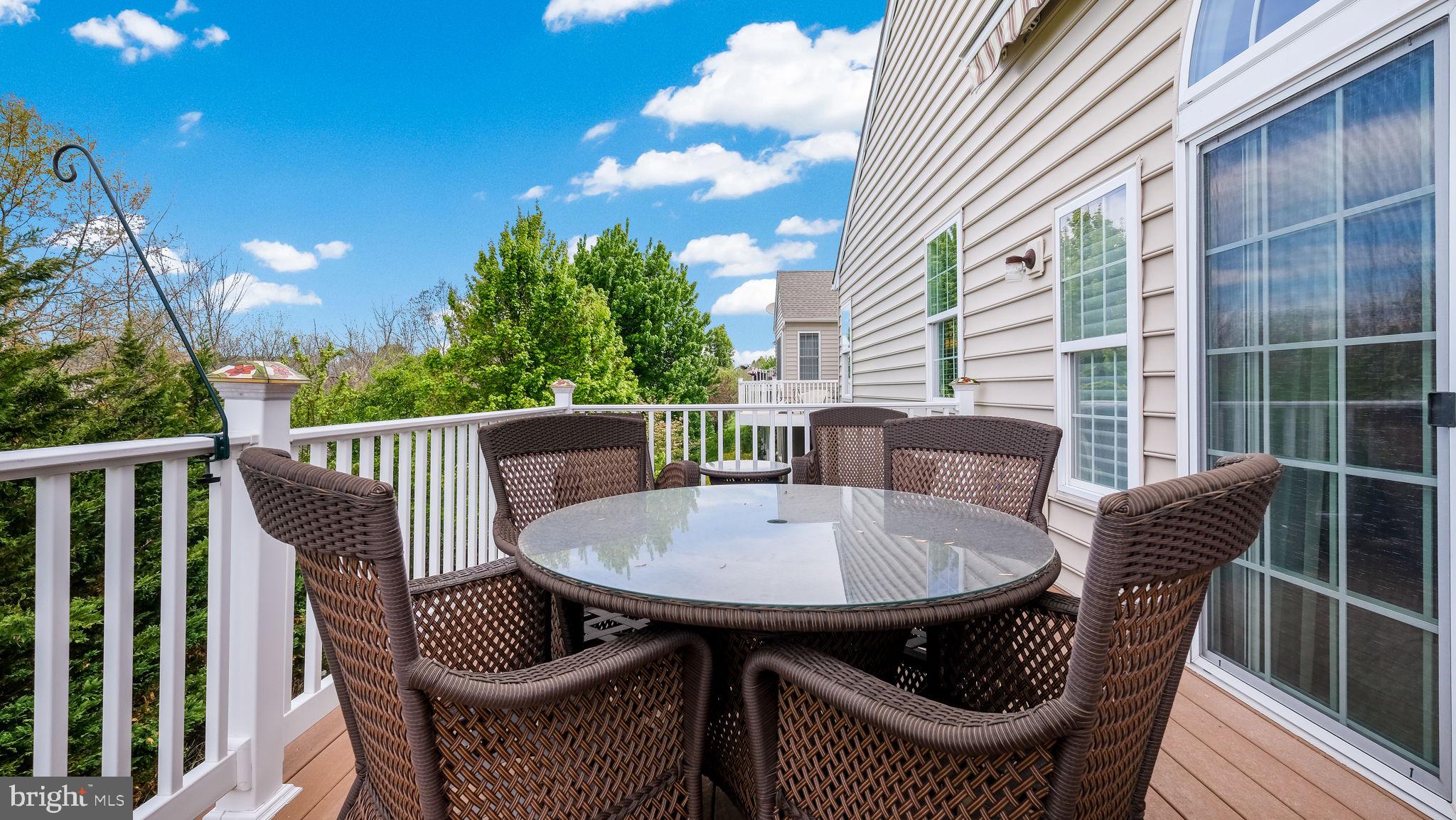 MEADOW GLEN - Residential