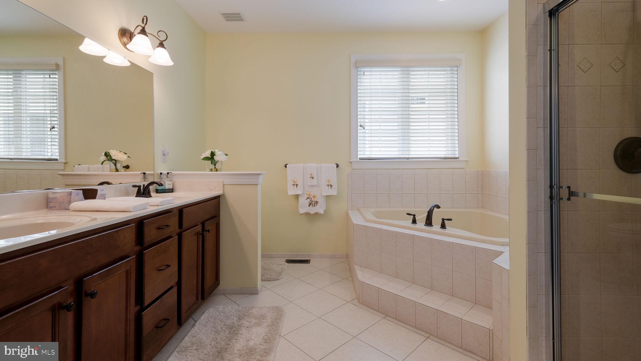 MEADOW GLEN - Residential