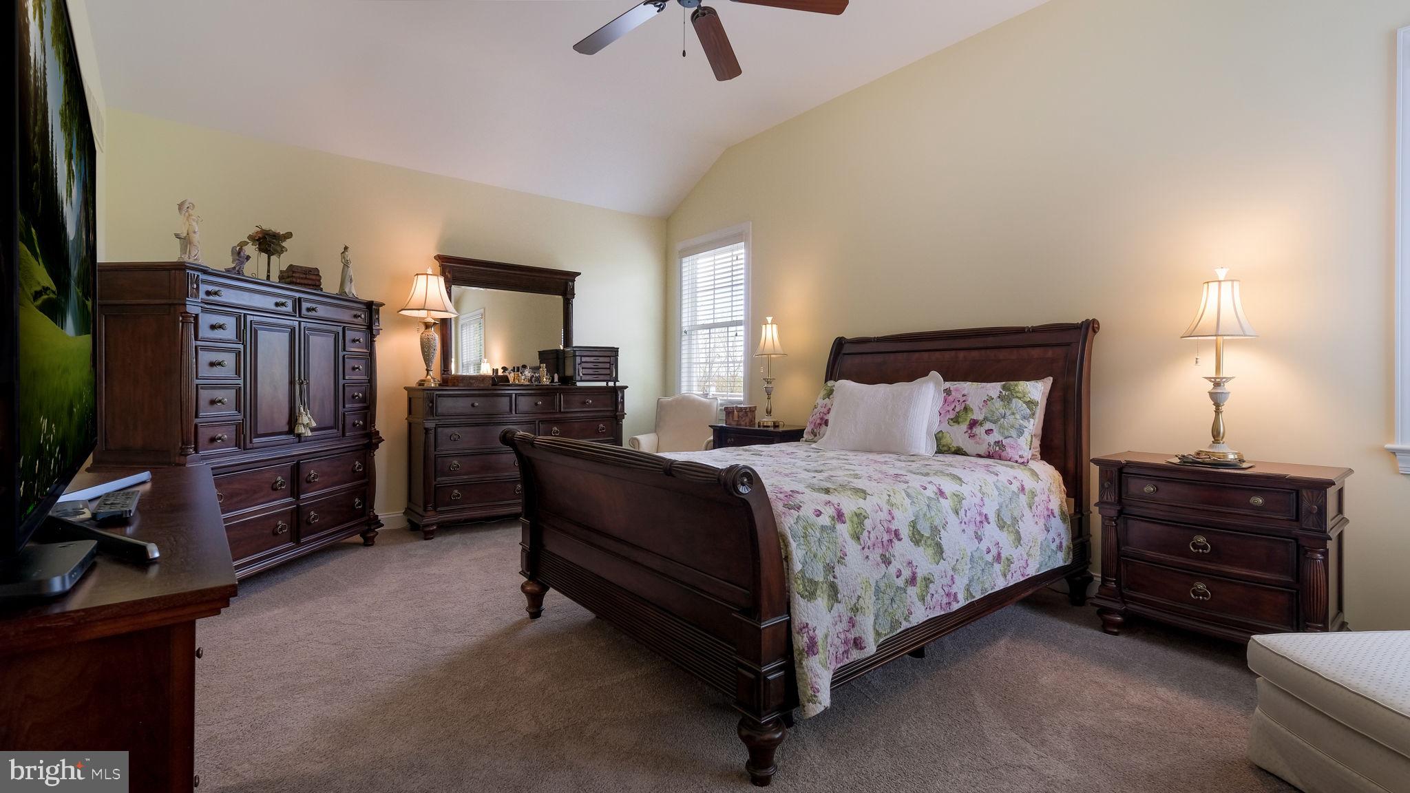 MEADOW GLEN - Residential