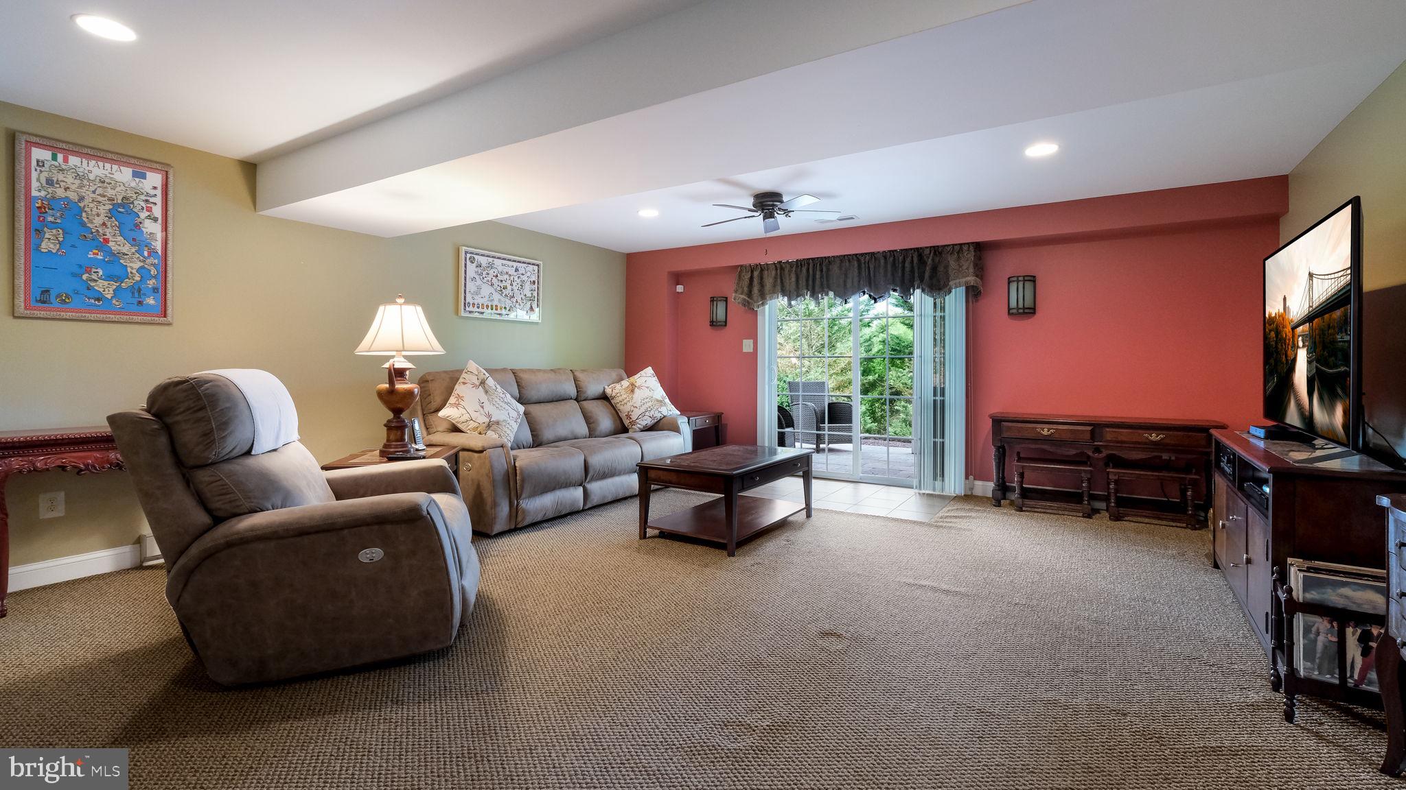 MEADOW GLEN - Residential