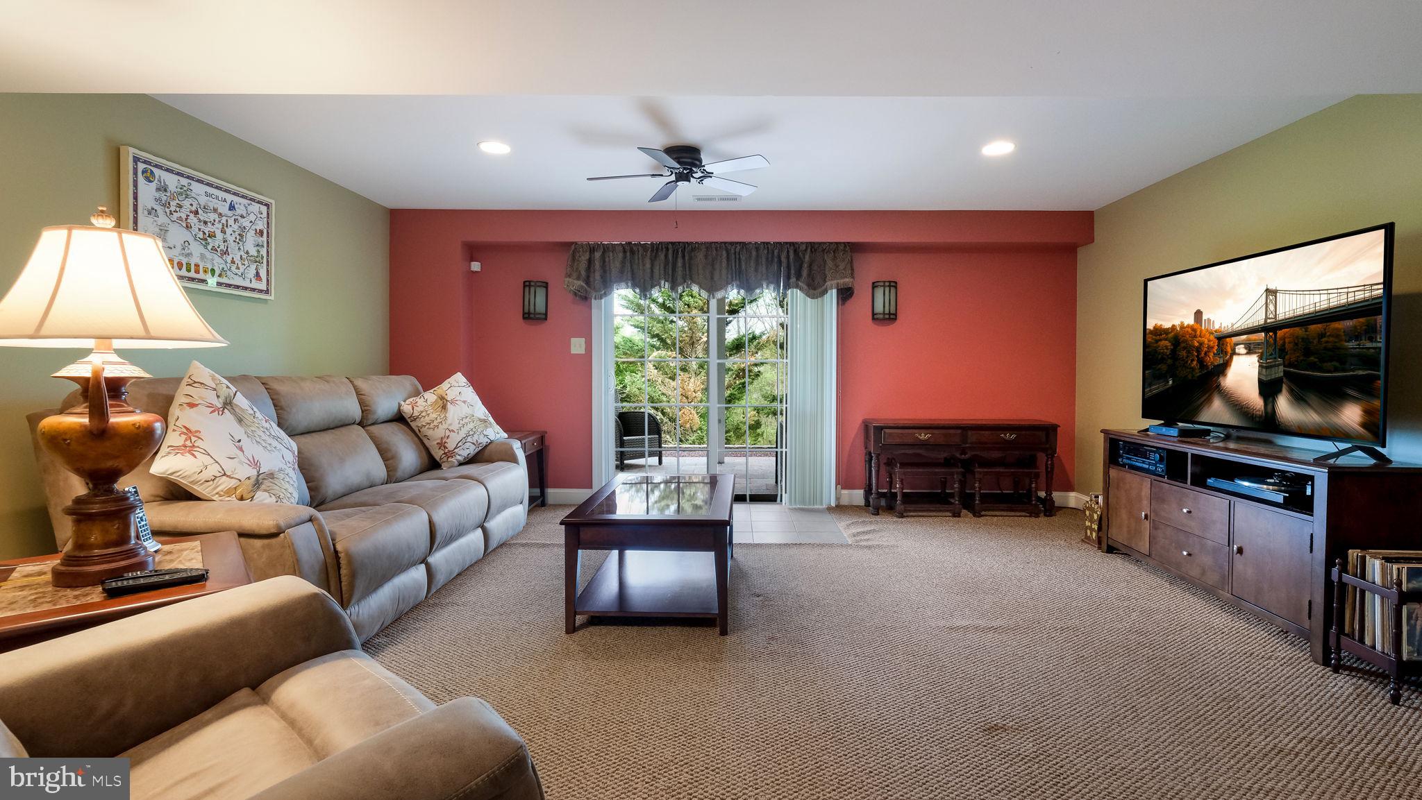 MEADOW GLEN - Residential