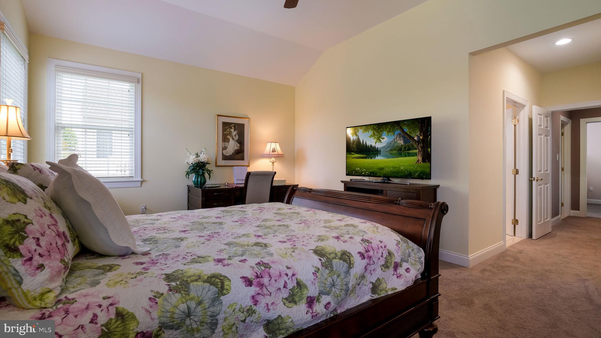 MEADOW GLEN - Residential