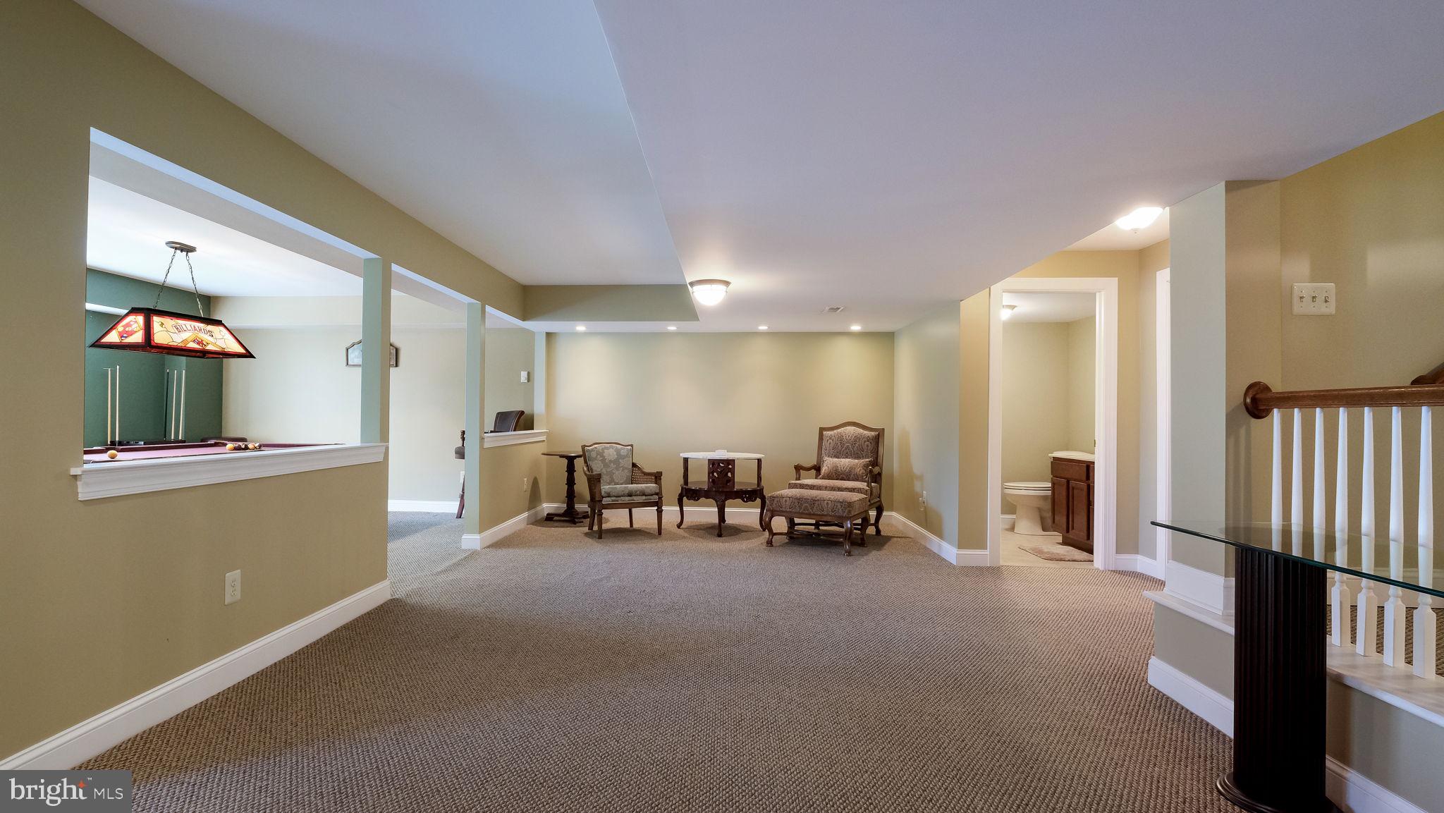 MEADOW GLEN - Residential