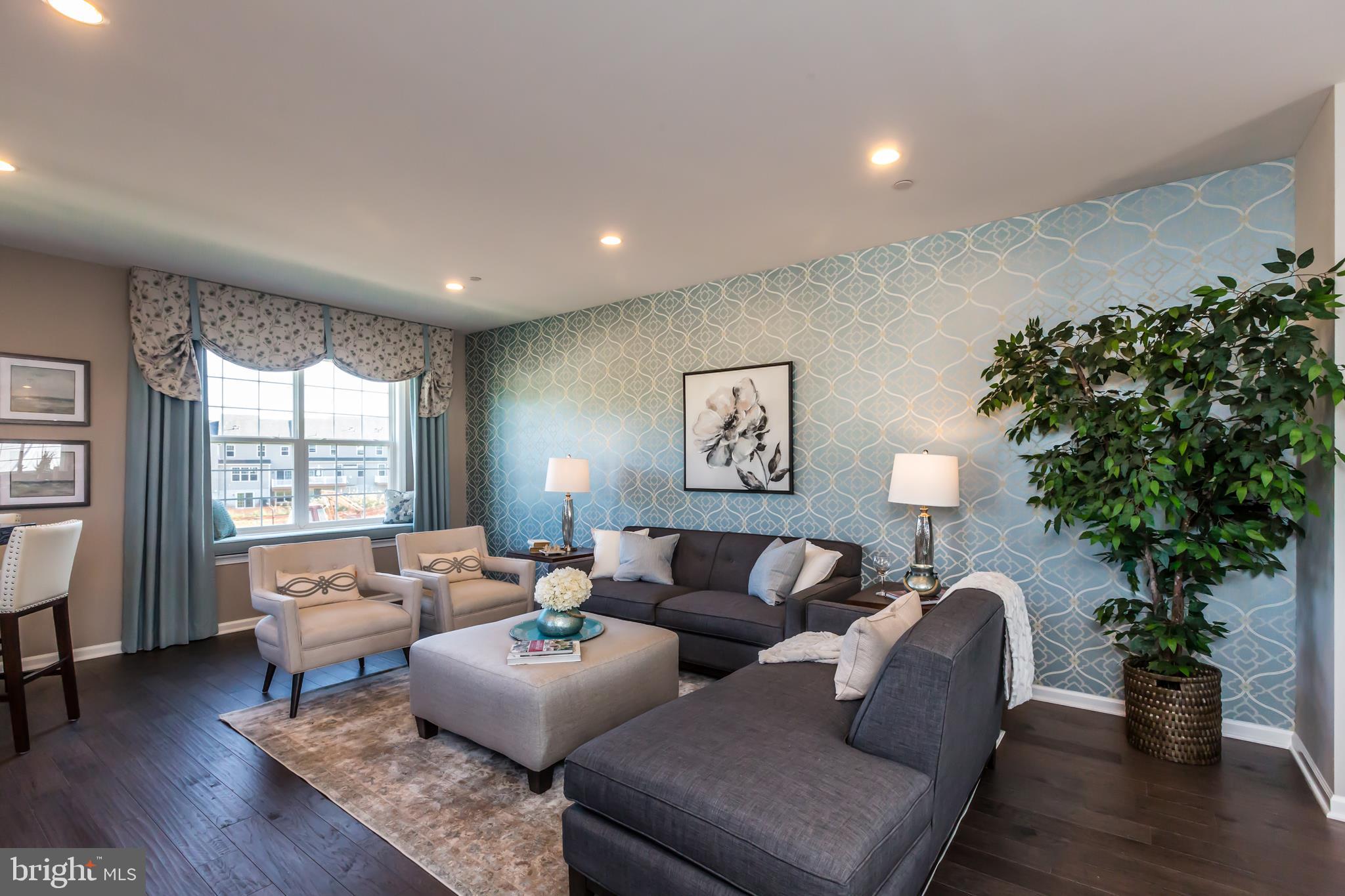 ENCLAVE AT RIDGEWOOD - Residential