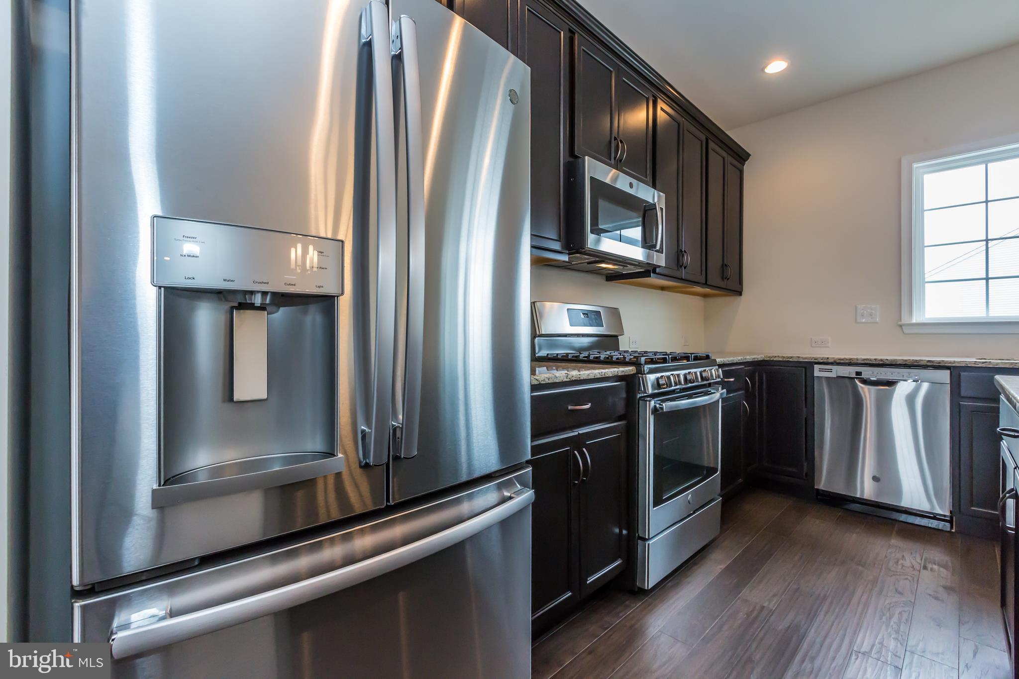ENCLAVE AT RIDGEWOOD - Residential