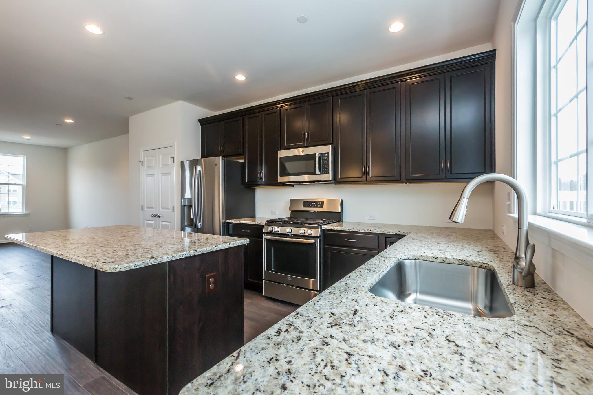 ENCLAVE AT RIDGEWOOD - Residential