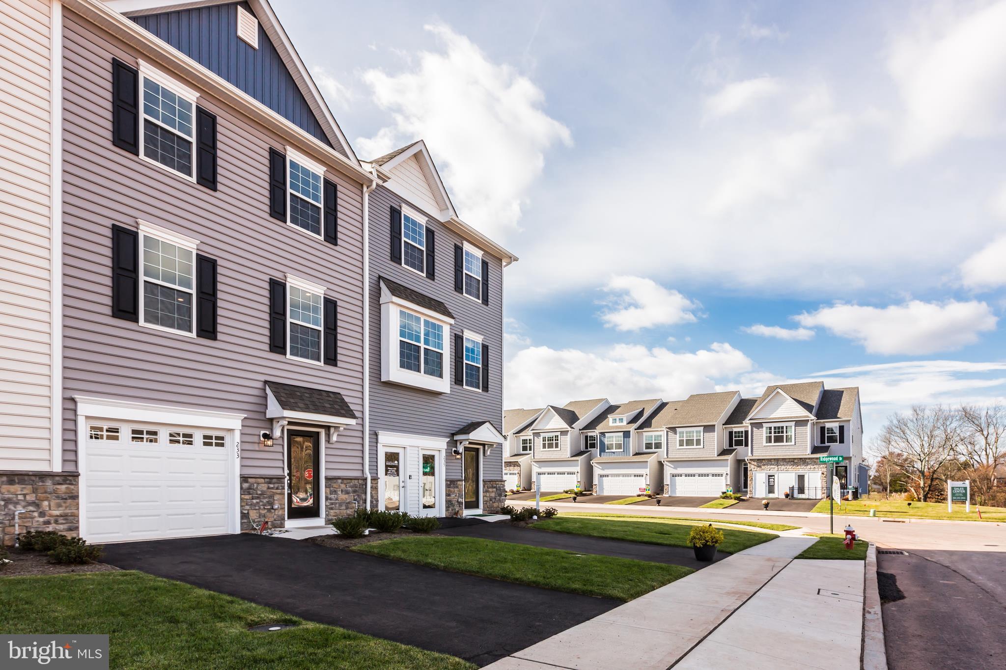ENCLAVE AT RIDGEWOOD - Residential