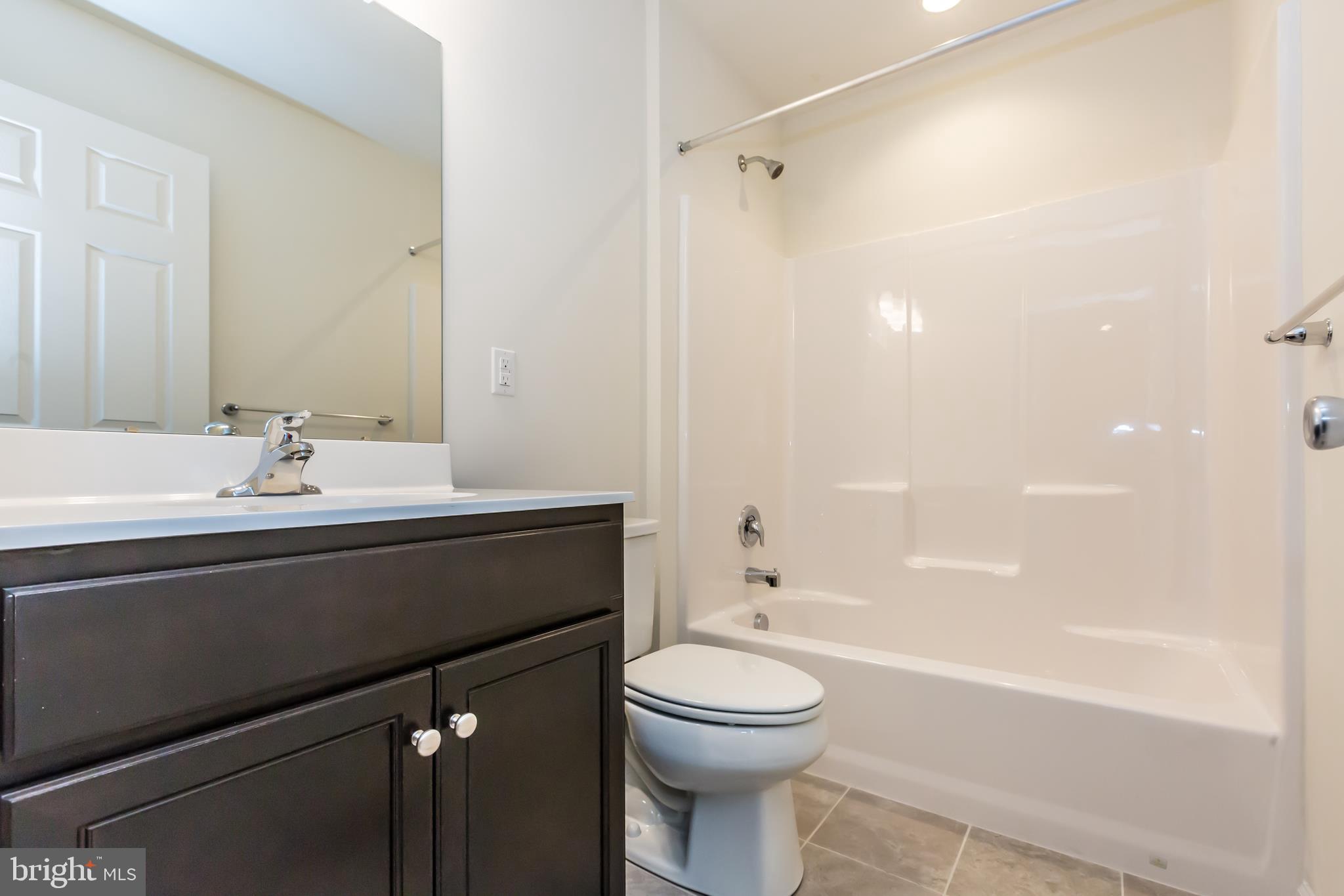ENCLAVE AT RIDGEWOOD - Residential