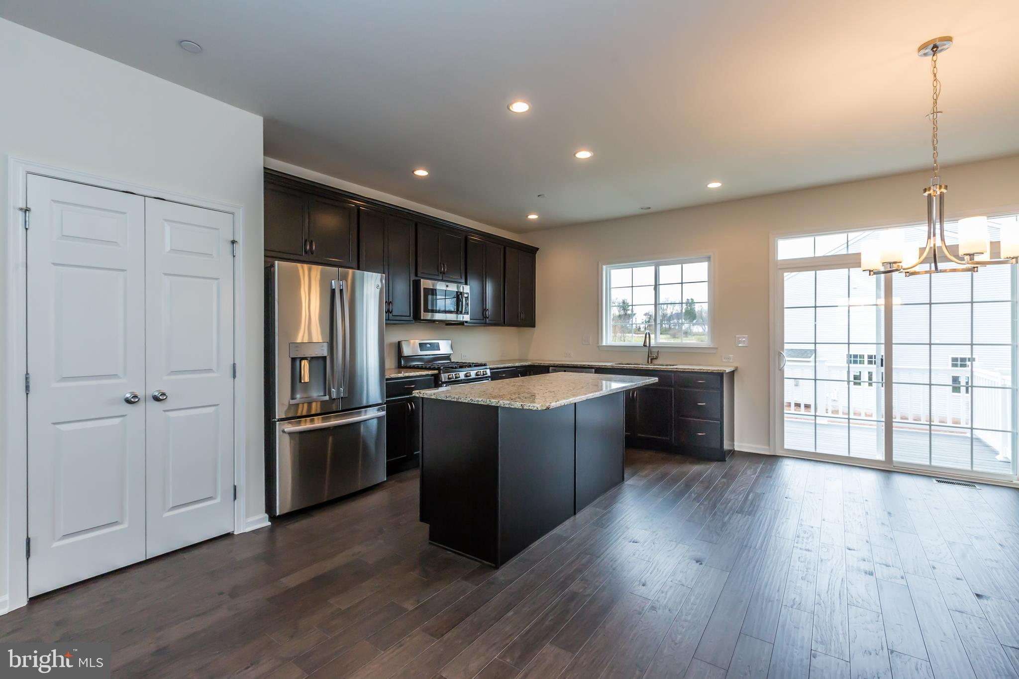 ENCLAVE AT RIDGEWOOD - Residential