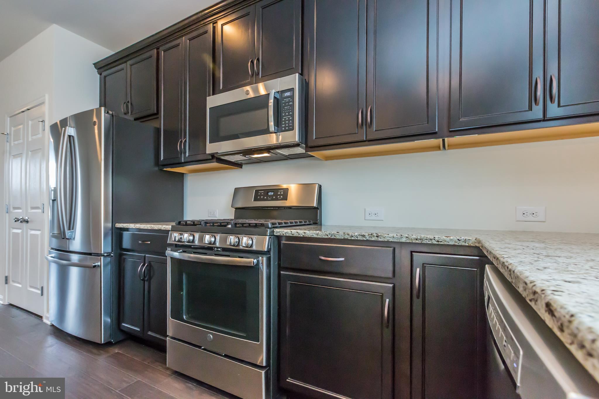ENCLAVE AT RIDGEWOOD - Residential