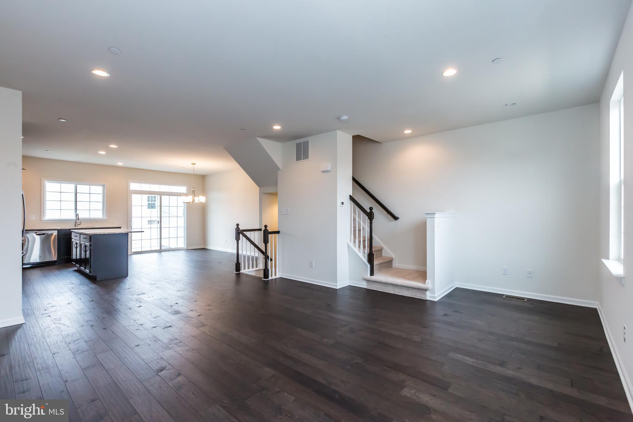 ENCLAVE AT RIDGEWOOD - Residential