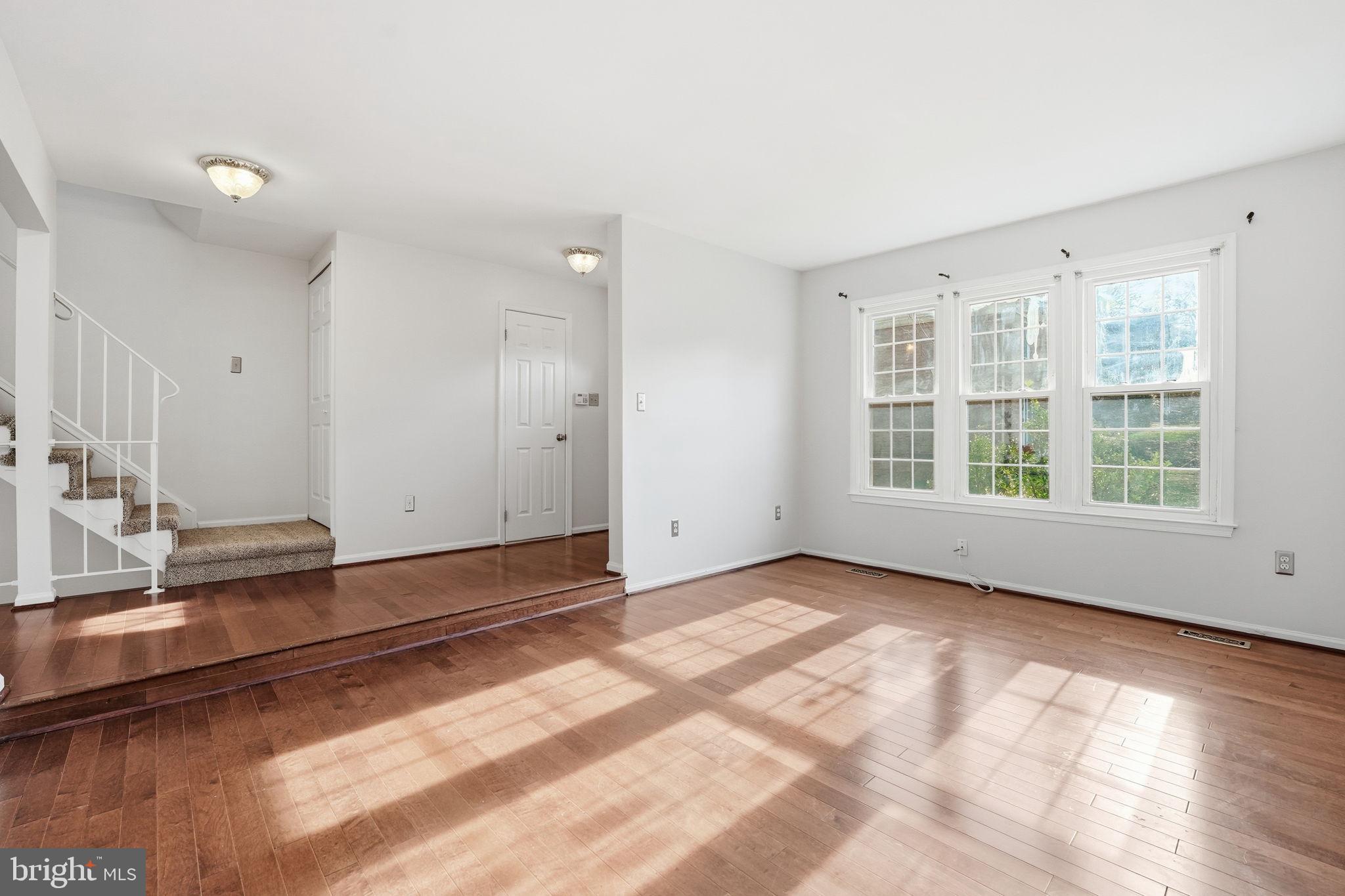 7900 FOREST PATH WAY