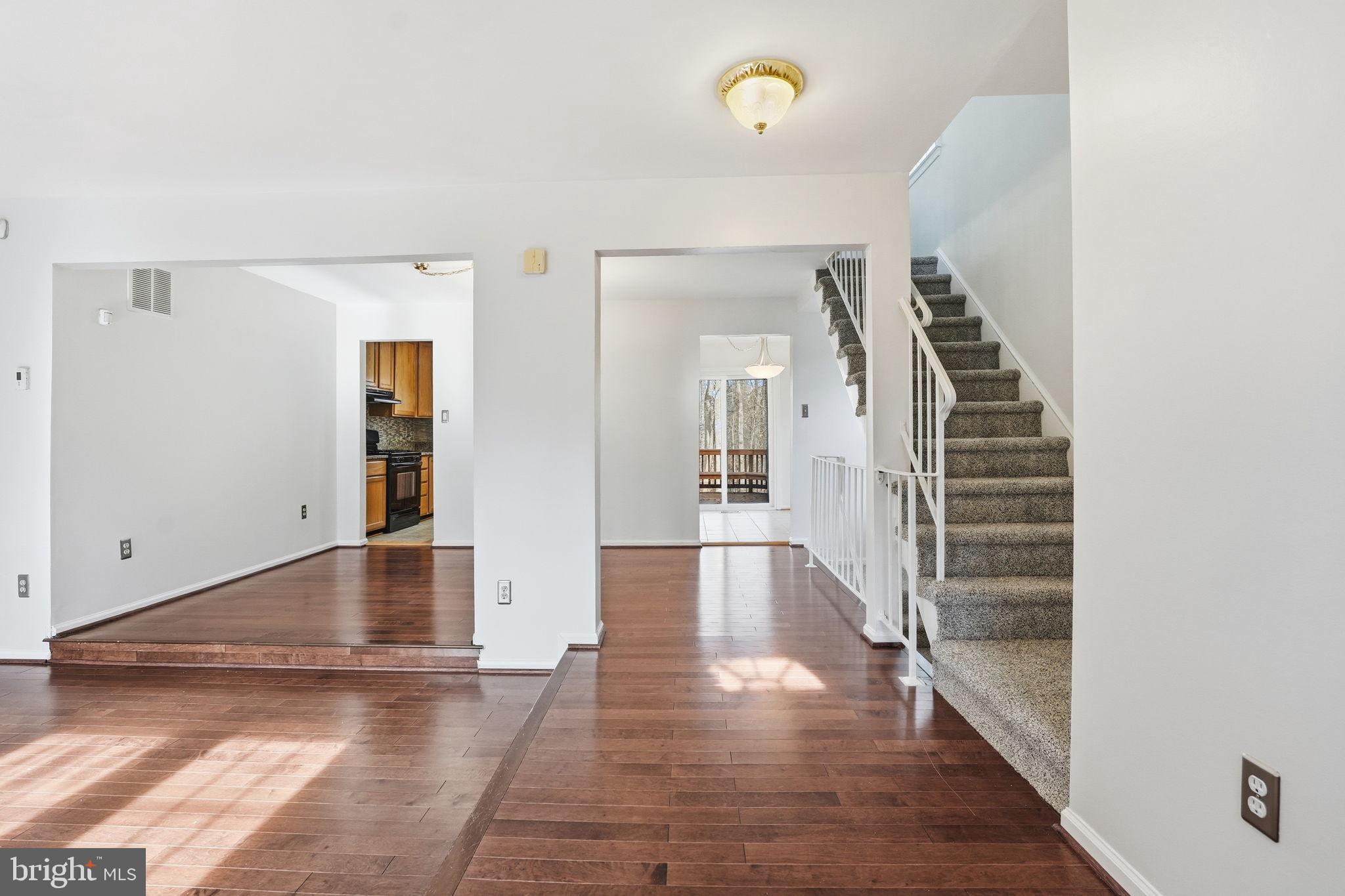 7900 FOREST PATH WAY