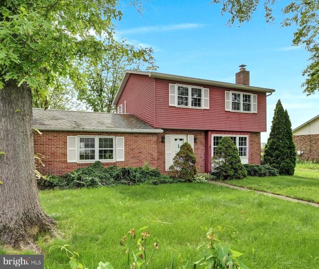 Photo of 90 Reinholds Road, REINHOLDS, PA 17569 (MLS # PALA2068544)