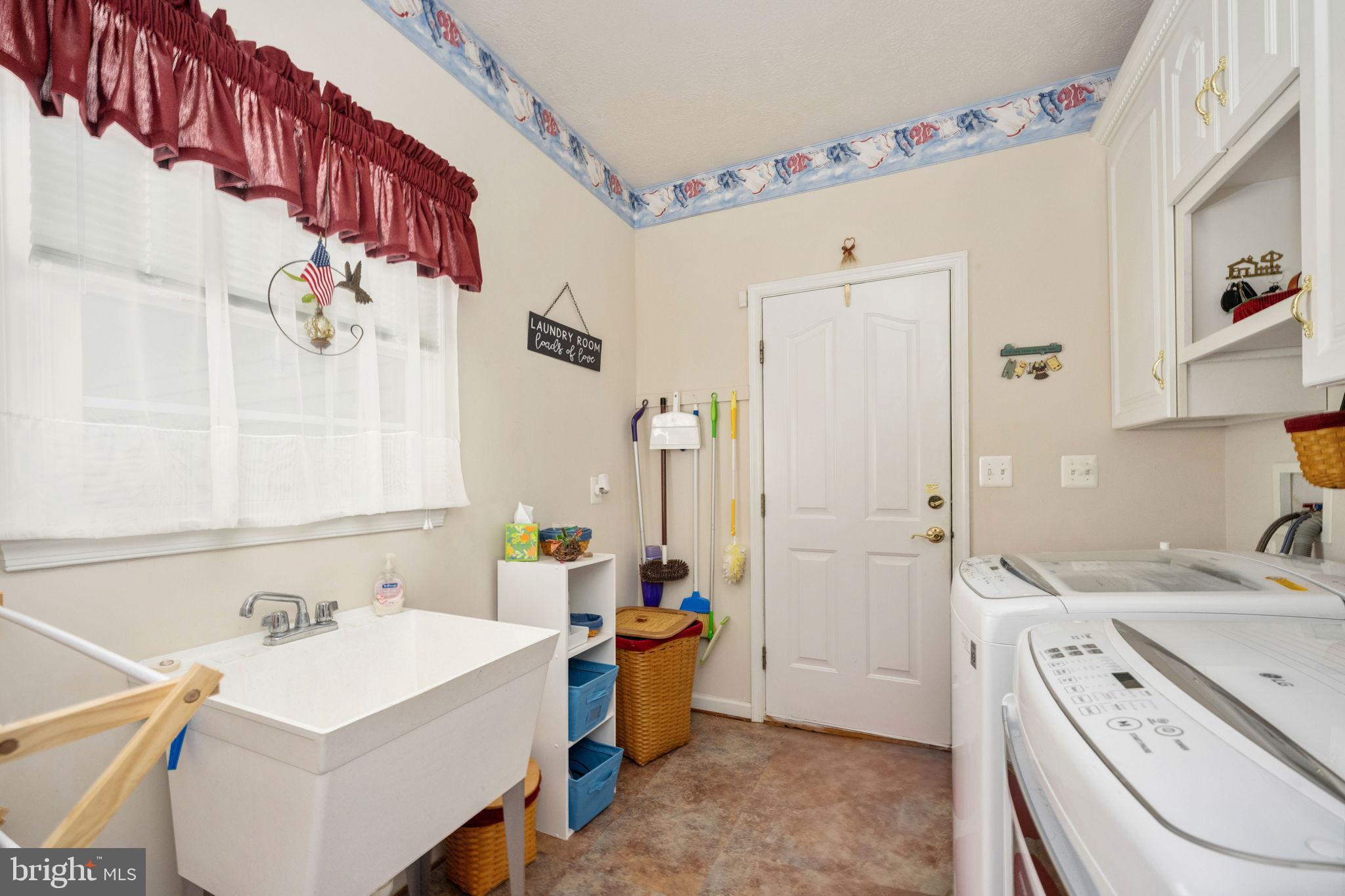 MEADOWLAND - Residential