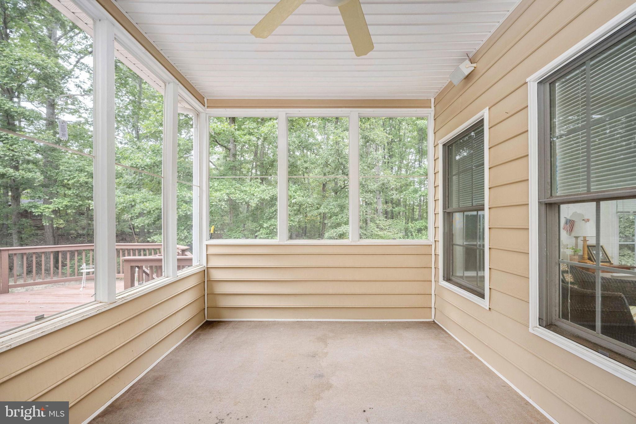 MEADOWLAND - Residential