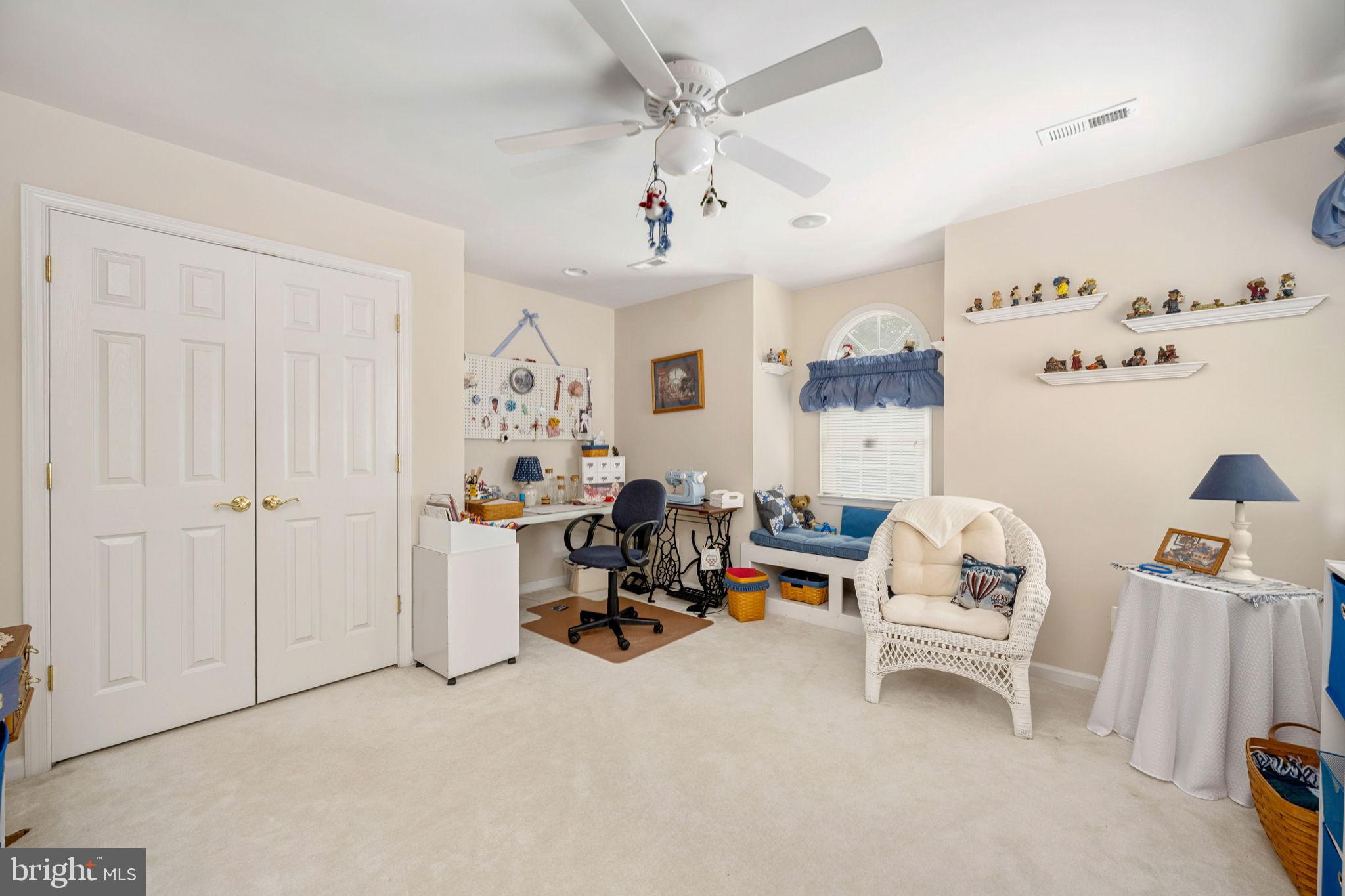 MEADOWLAND - Residential