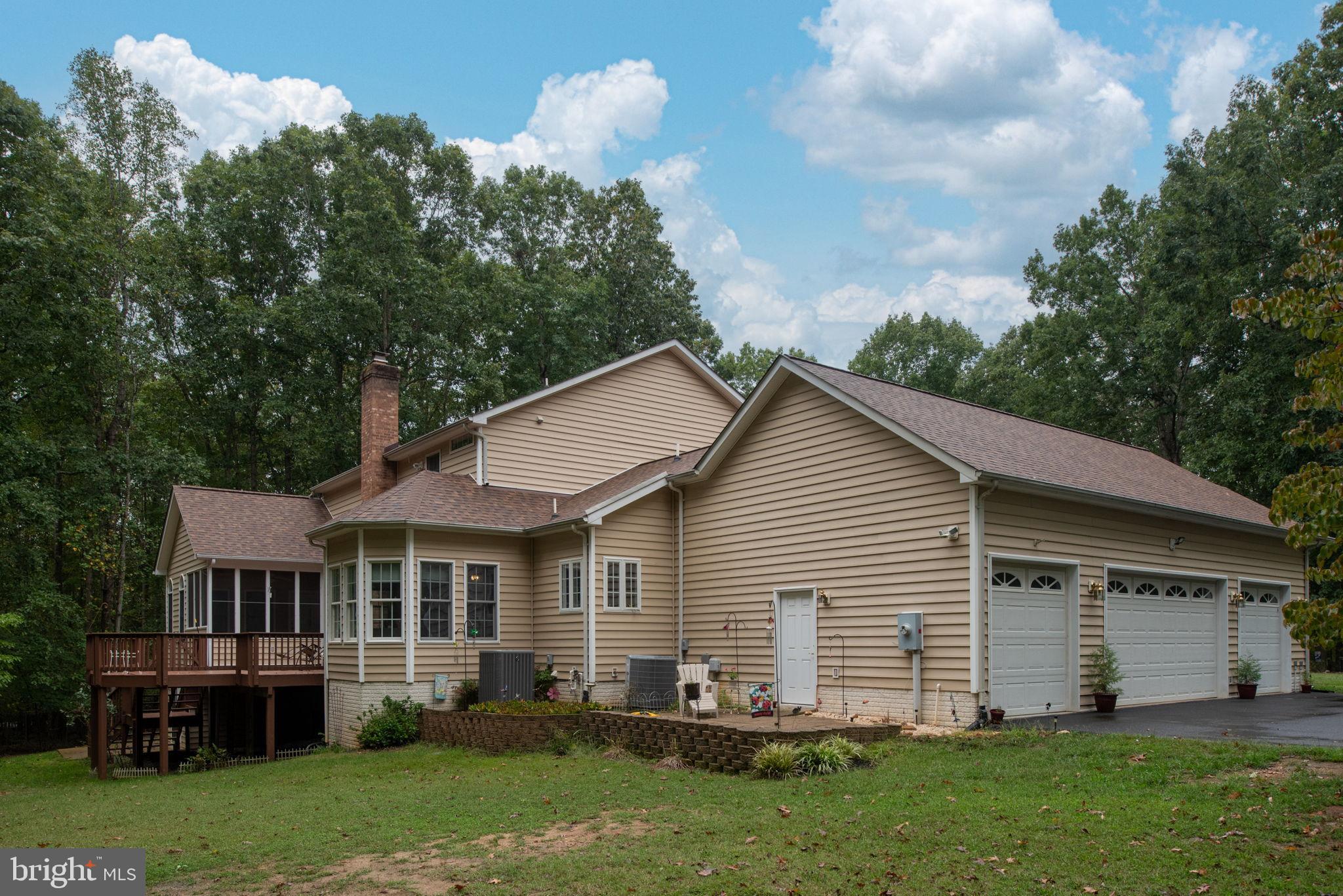 MEADOWLAND - Residential