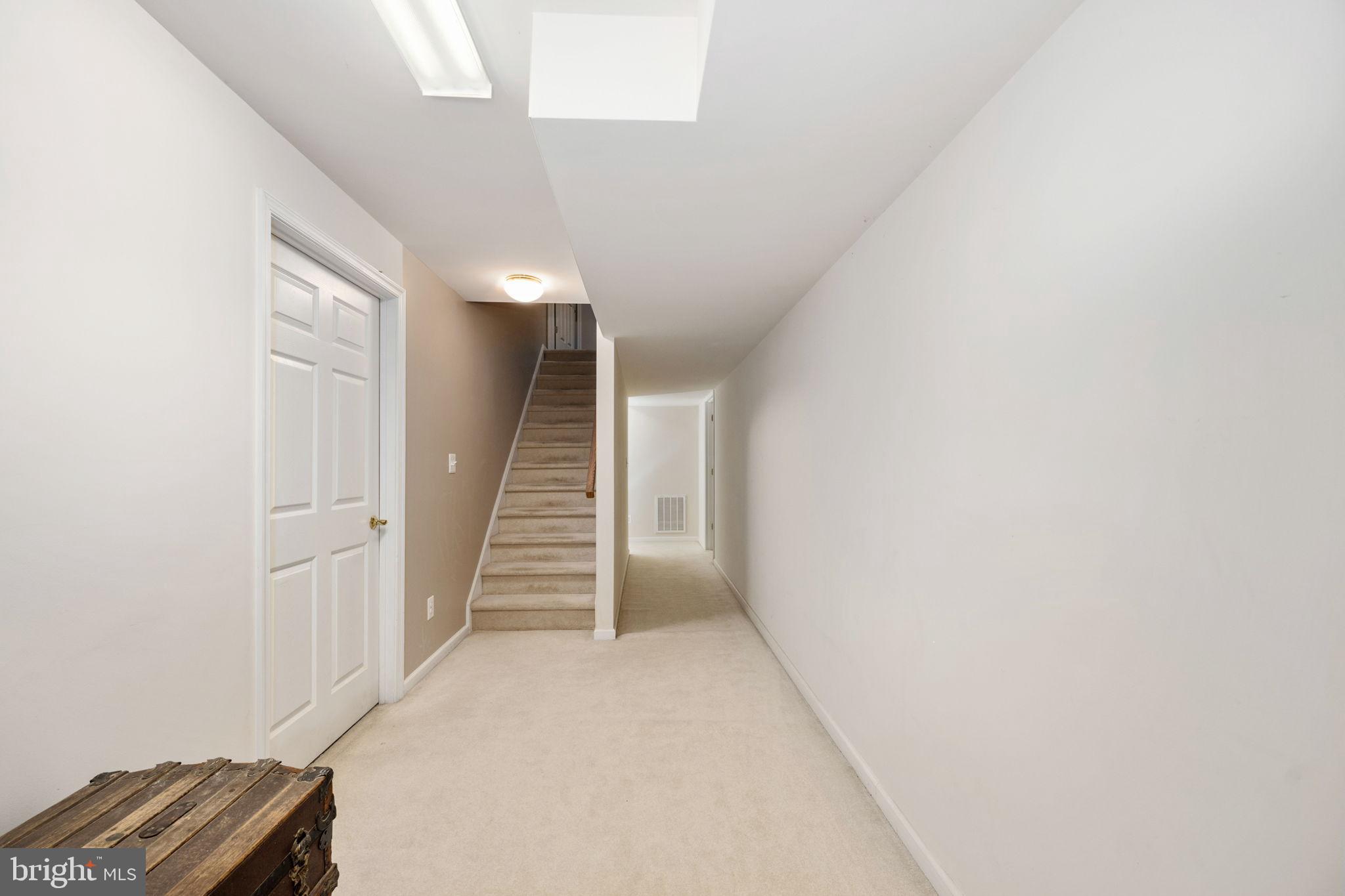 MEADOWLAND - Residential