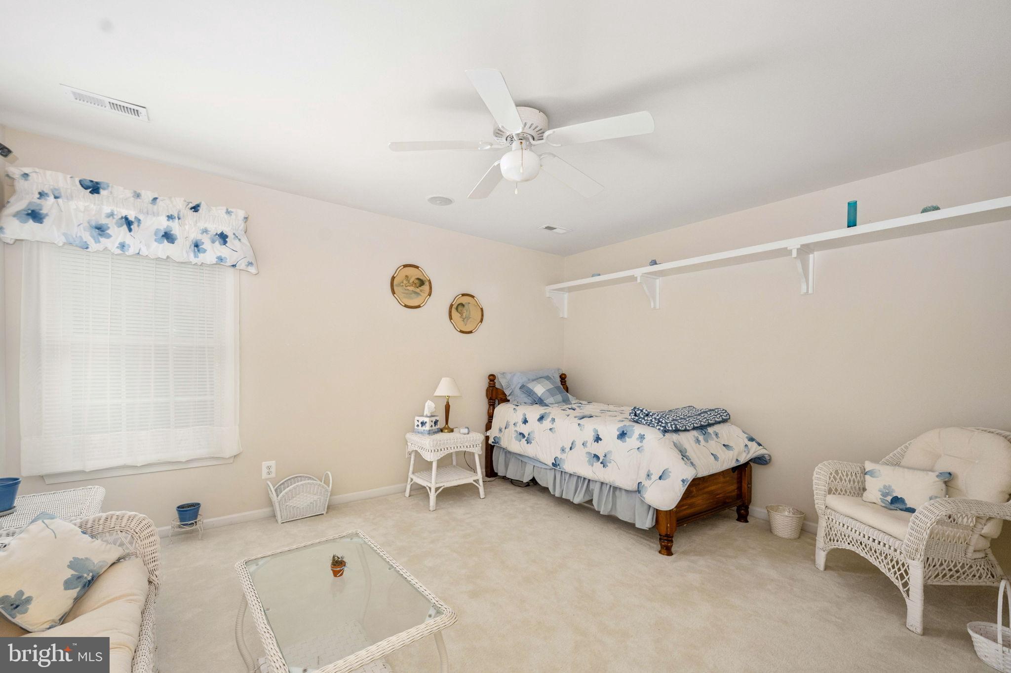 MEADOWLAND - Residential