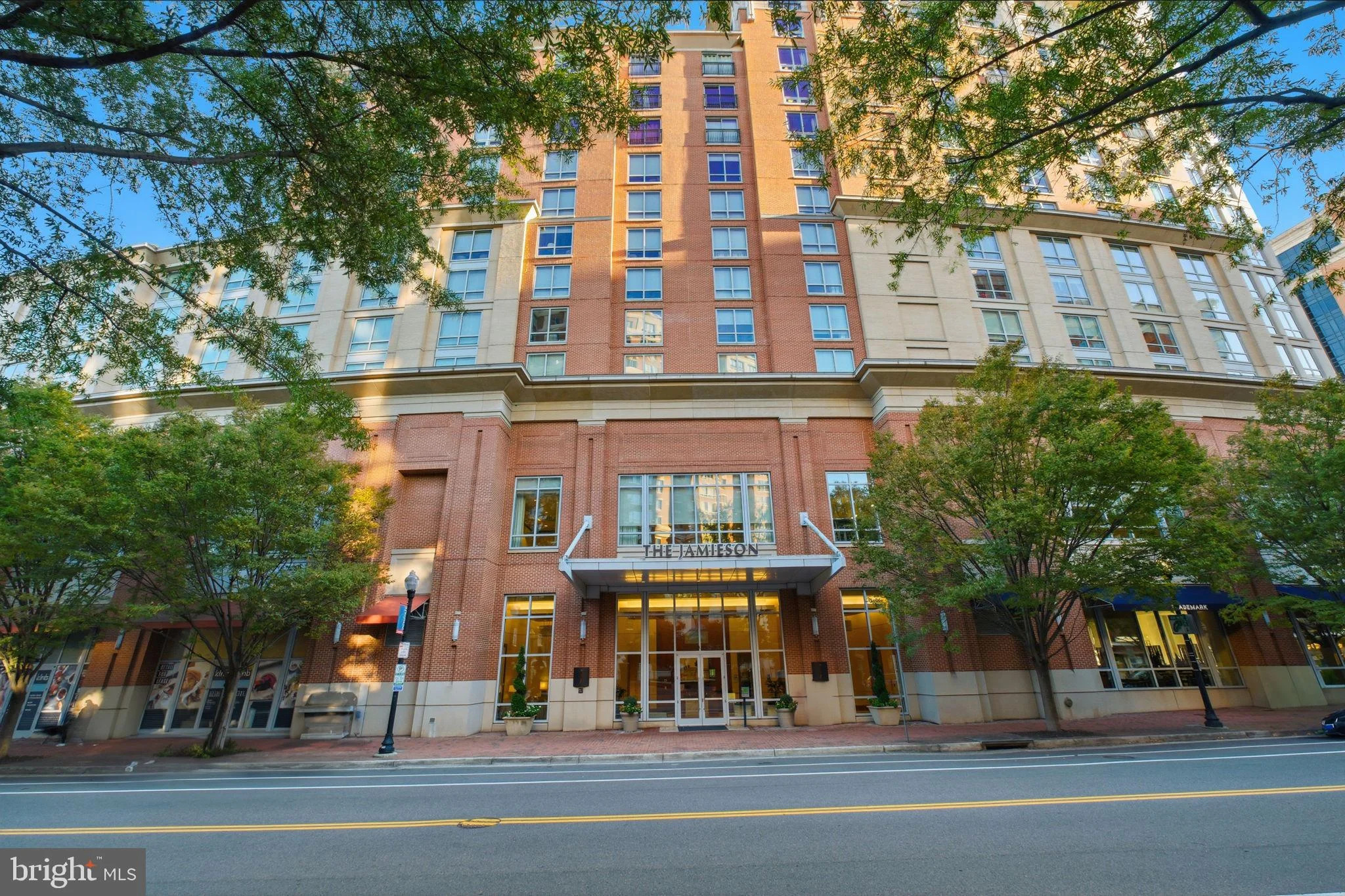 2050 Jamieson Avenue Unit 1008