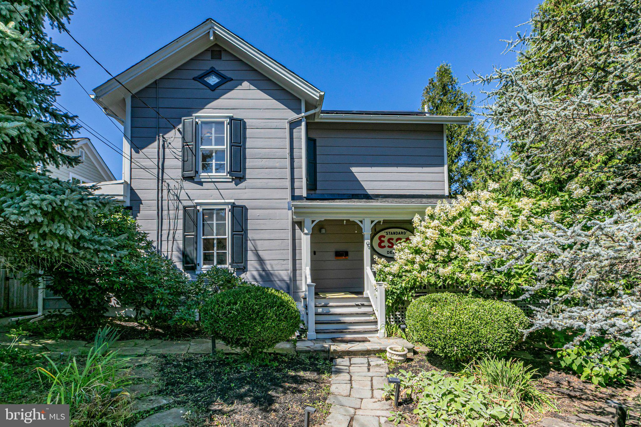 9 MAPLE STREET