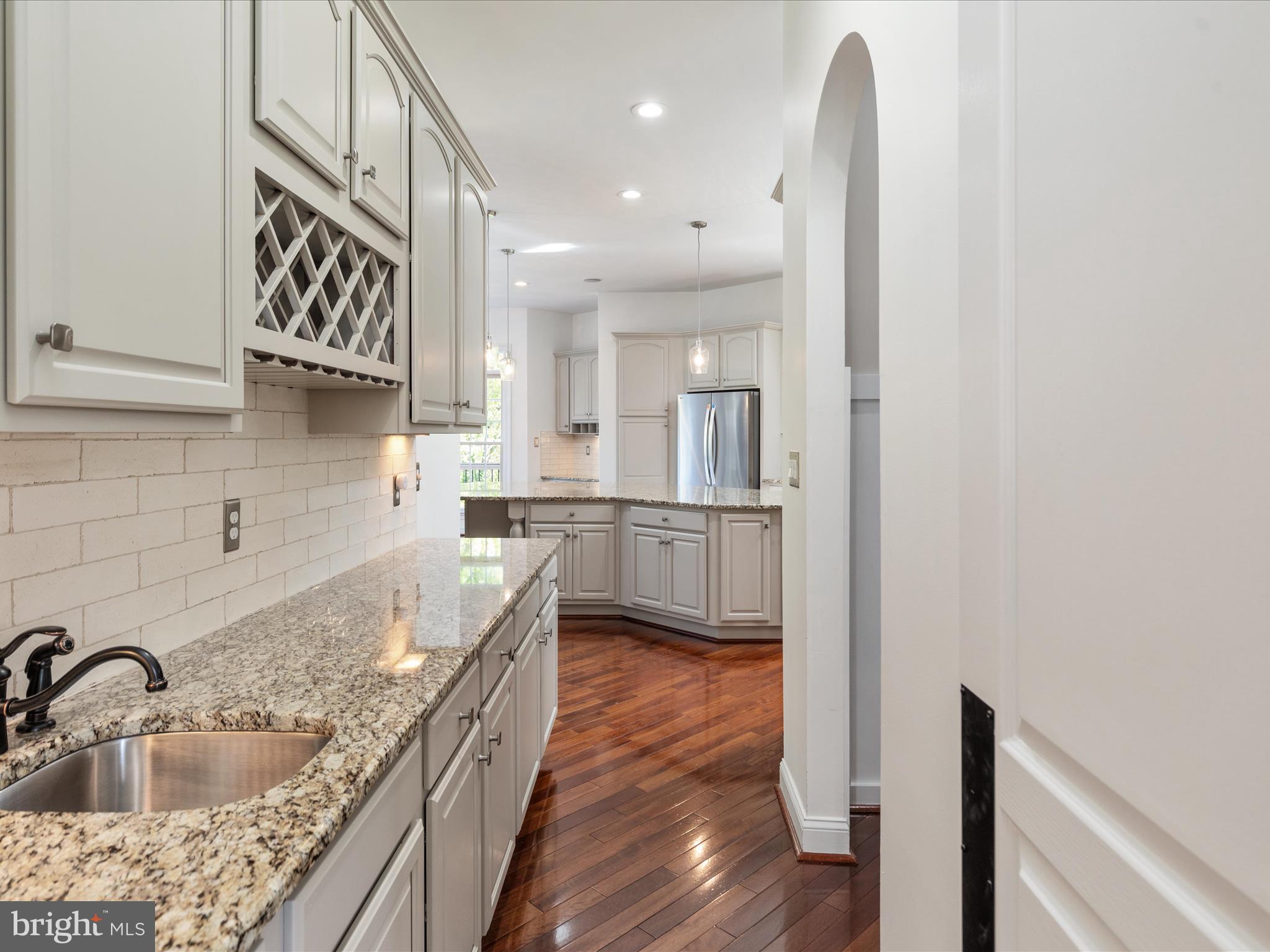 LANSDOWNE ON THE POTOMAC - Residential