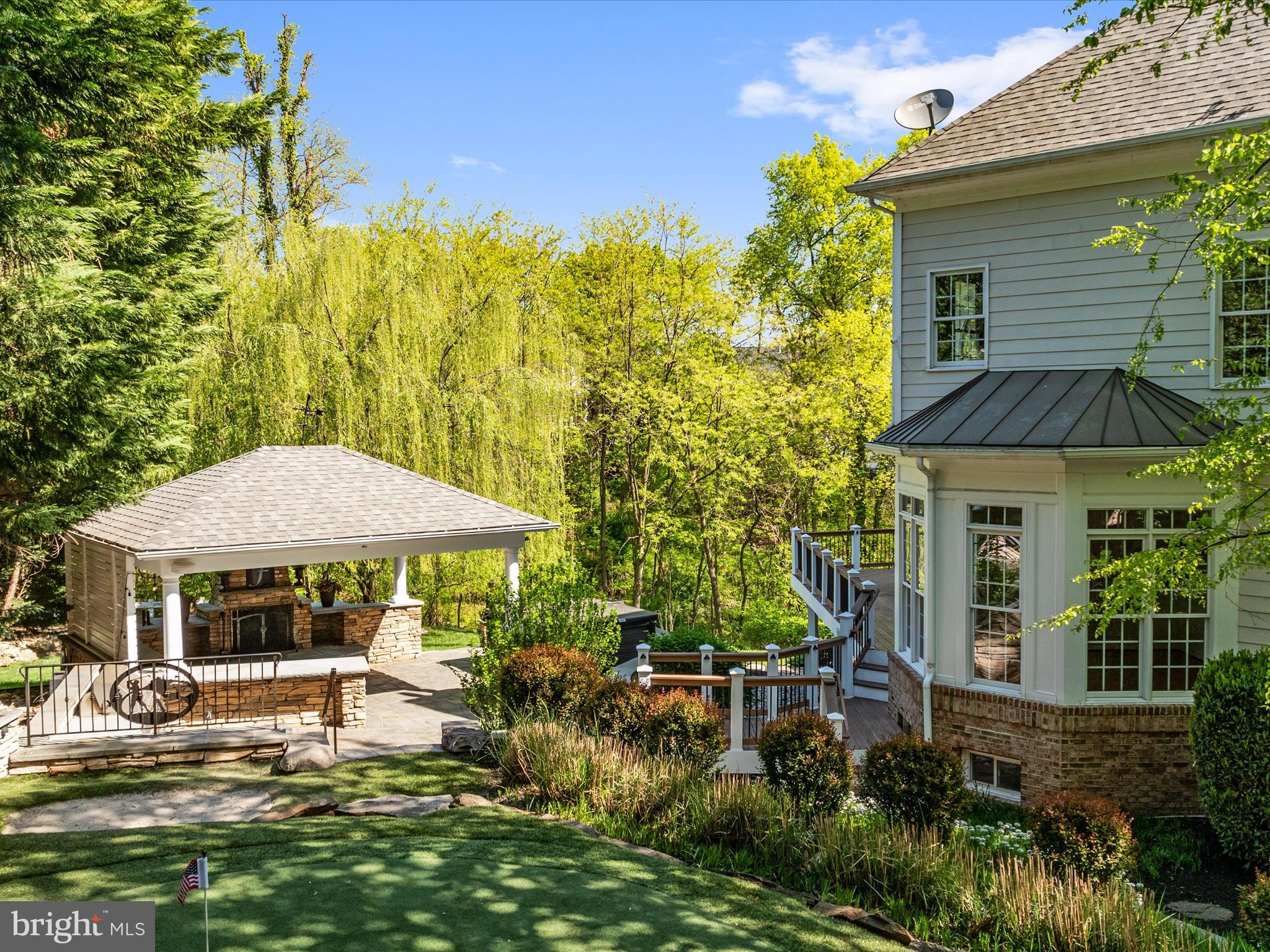 LANSDOWNE ON THE POTOMAC - Residential