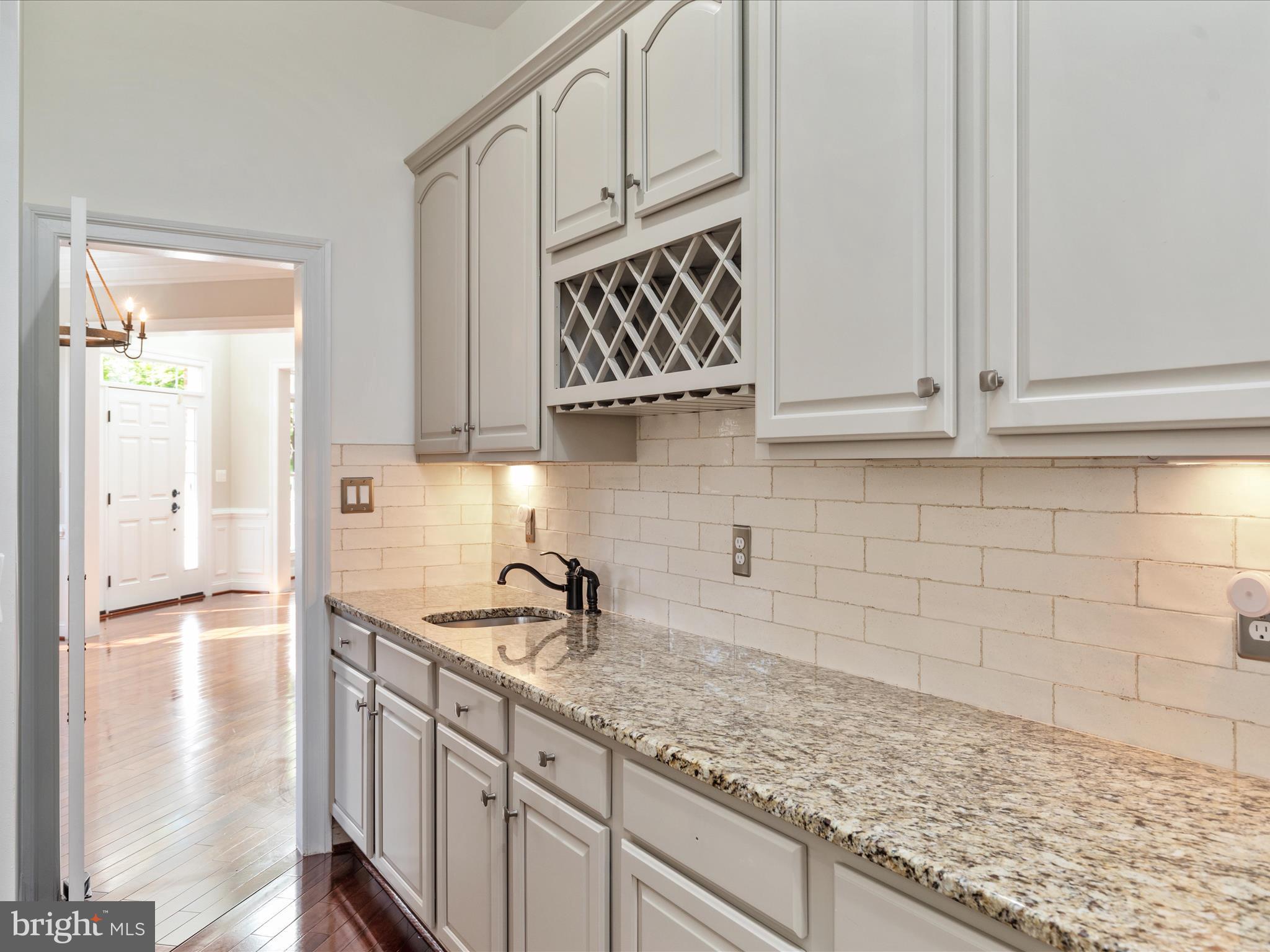 LANSDOWNE ON THE POTOMAC - Residential