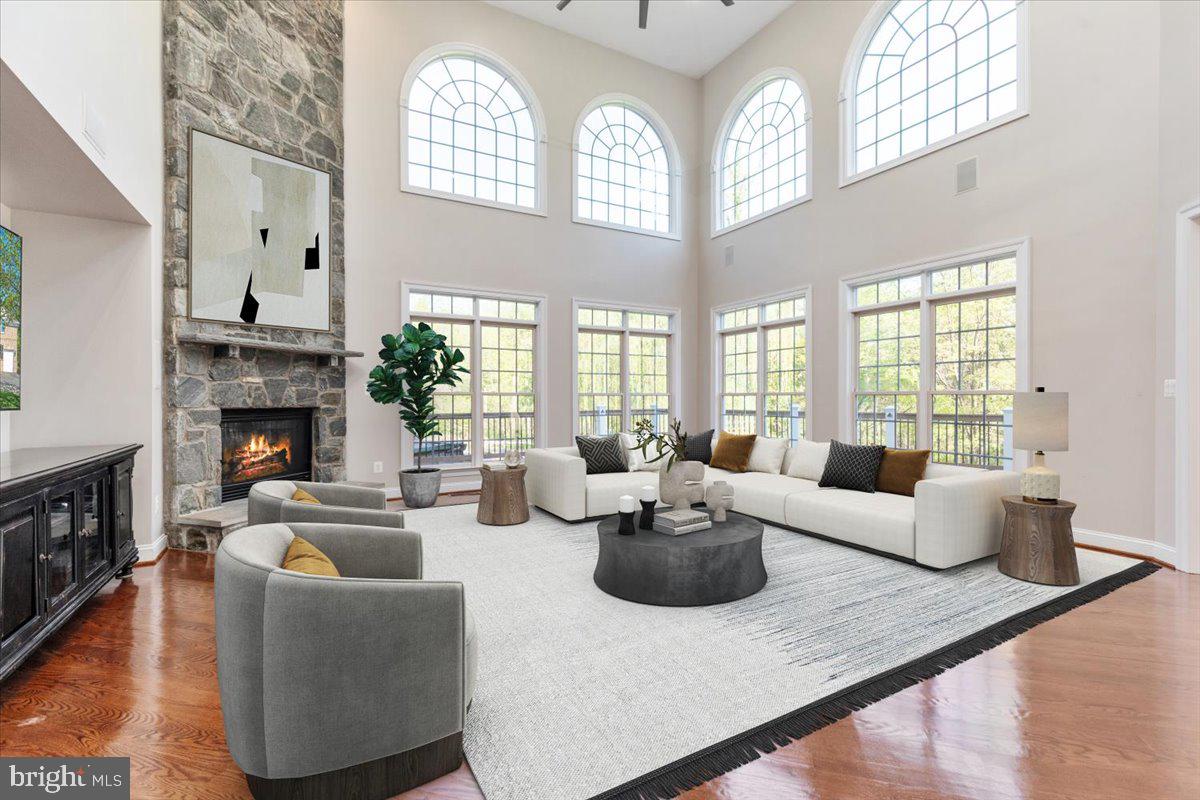 LANSDOWNE ON THE POTOMAC - Residential