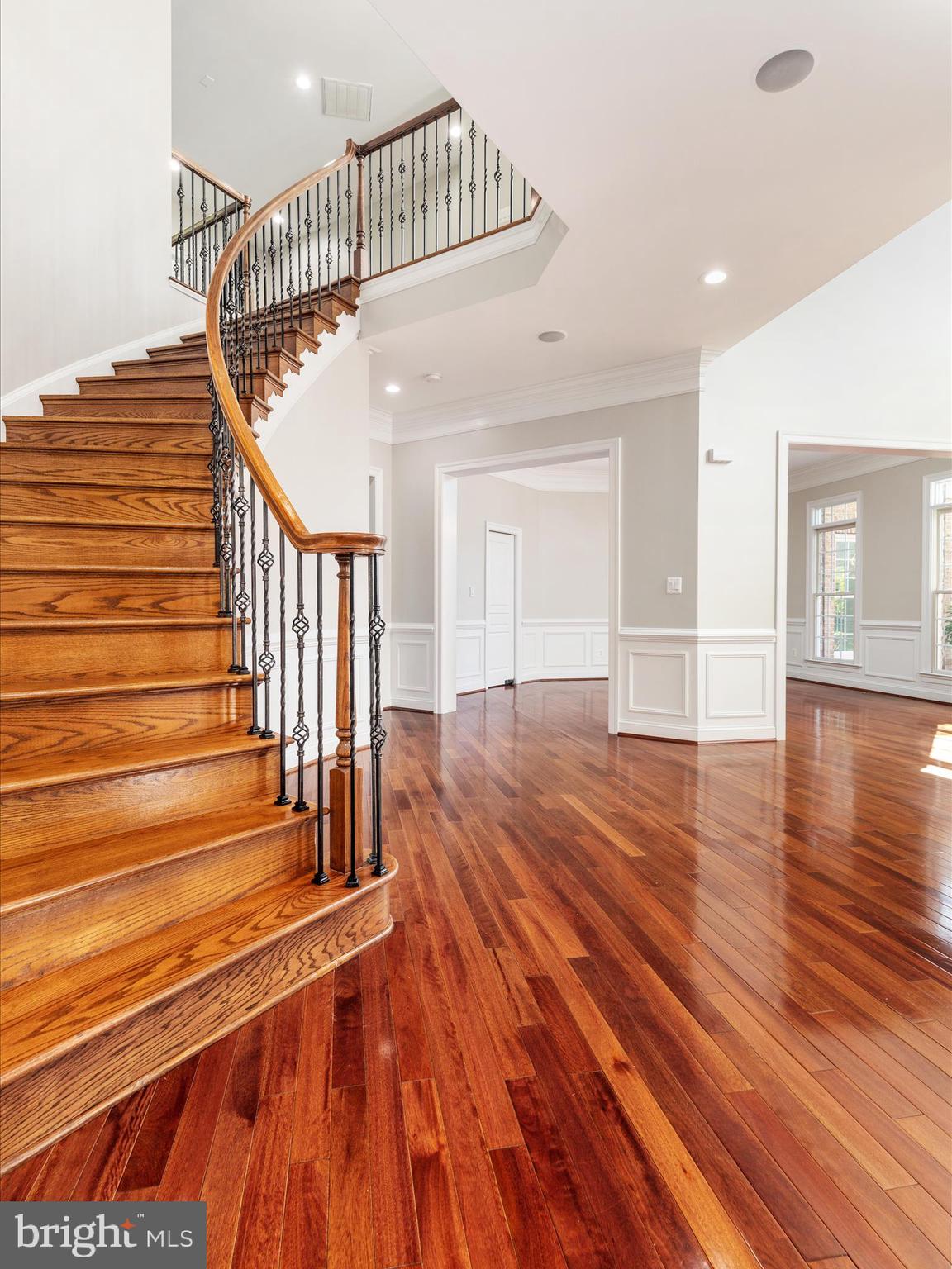 LANSDOWNE ON THE POTOMAC - Residential