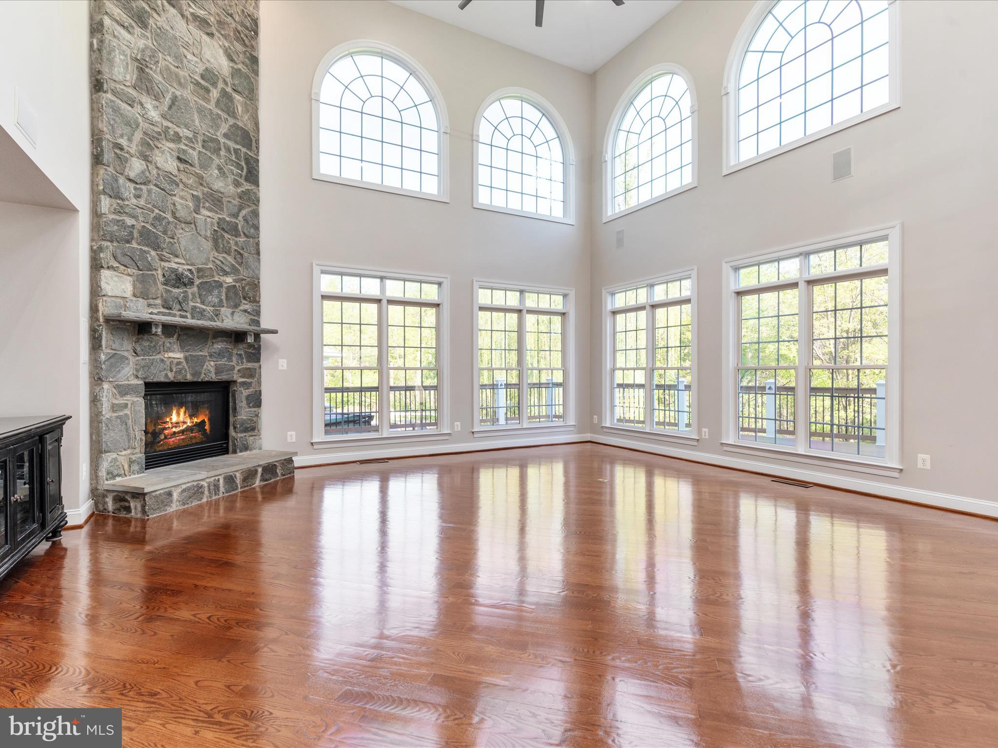 LANSDOWNE ON THE POTOMAC - Residential