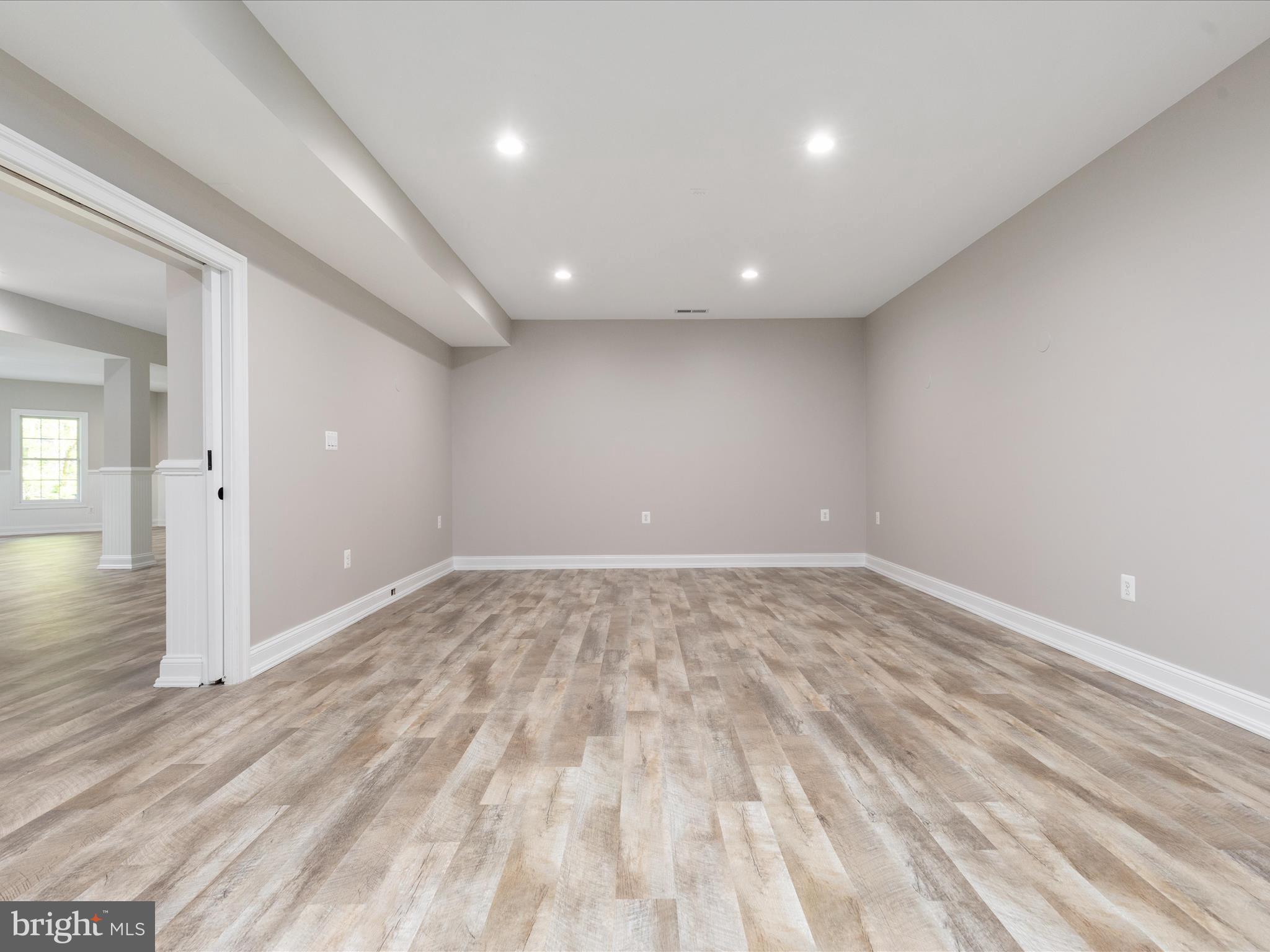 LANSDOWNE ON THE POTOMAC - Residential