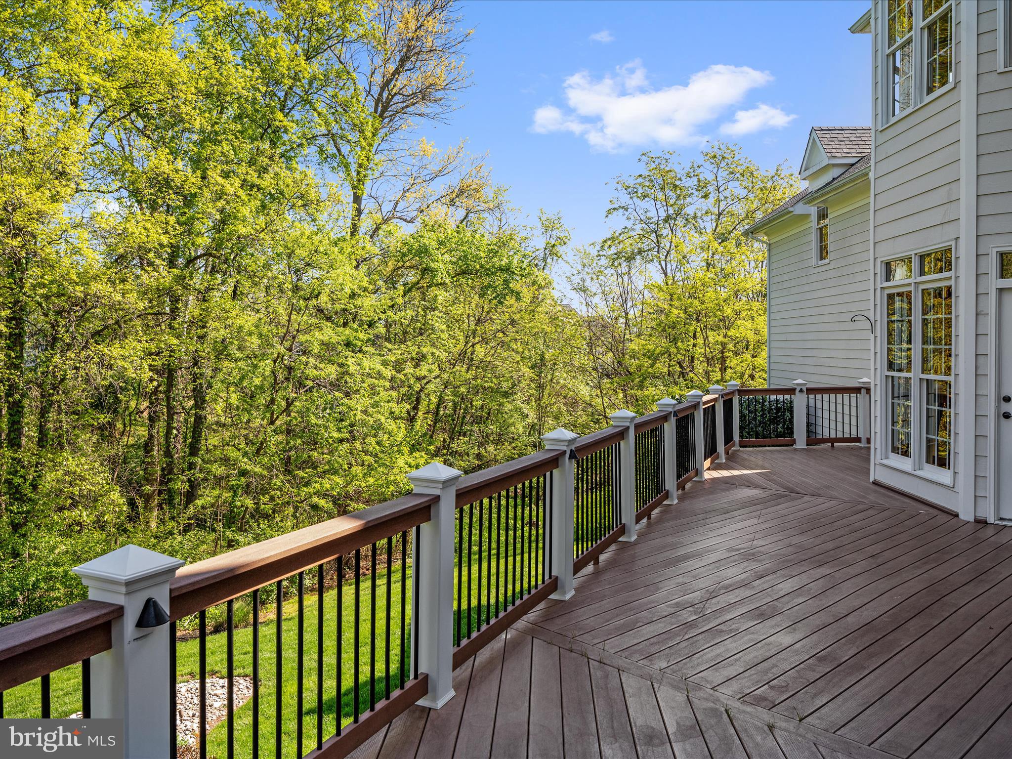 LANSDOWNE ON THE POTOMAC - Residential
